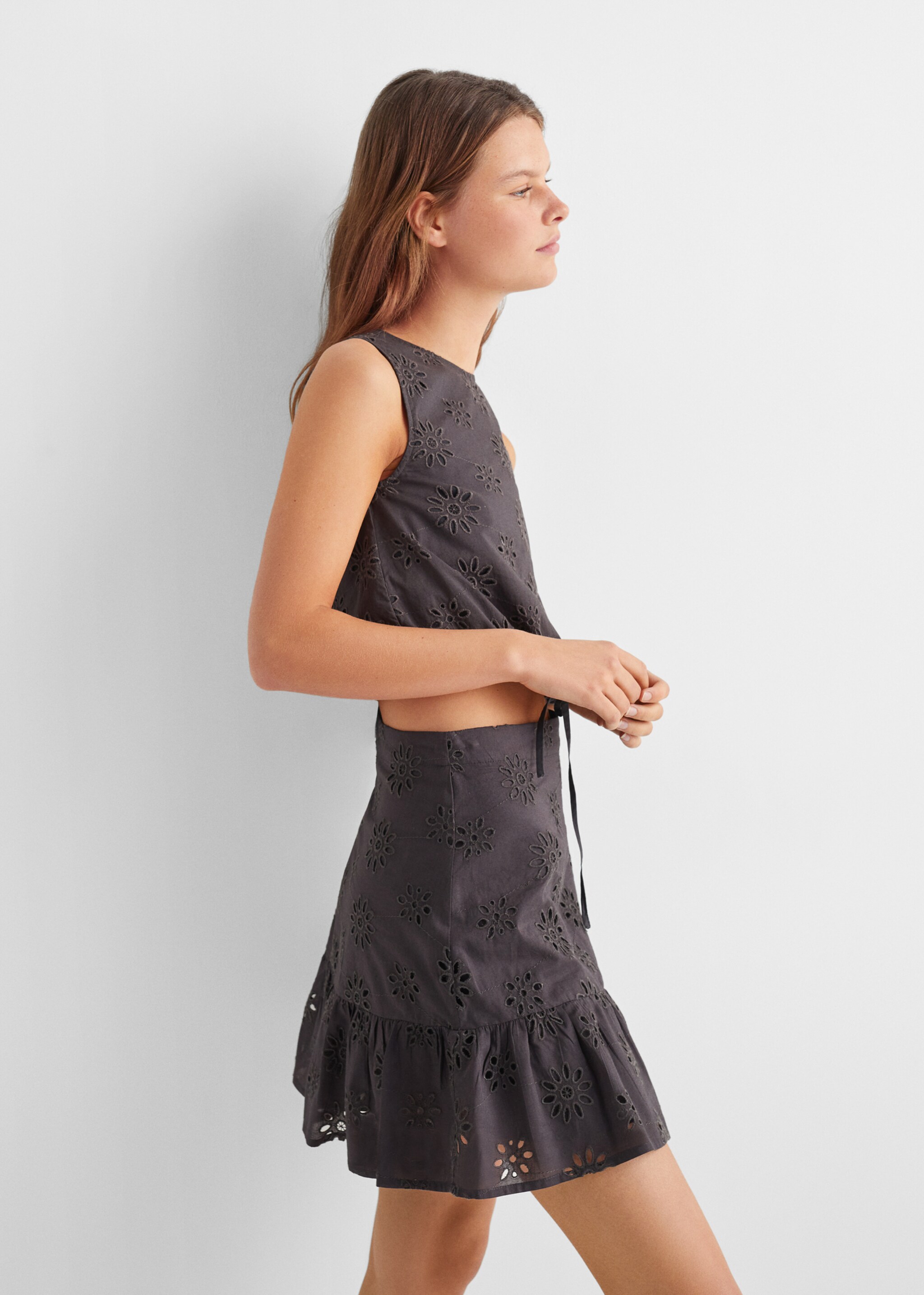 Embroidered ruffled skirt - Details of the article 2