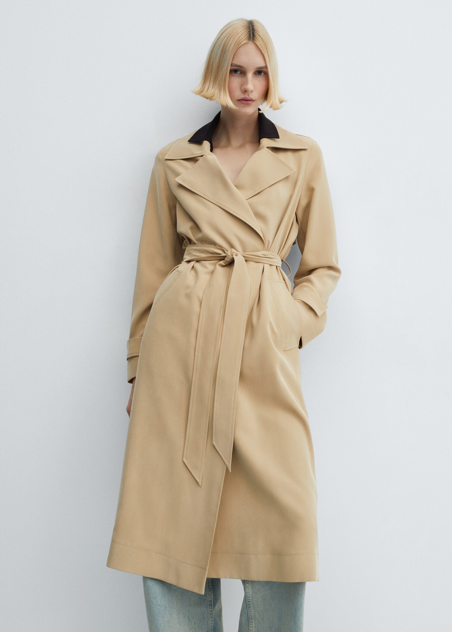 Trench fluido solapas - Plano medio