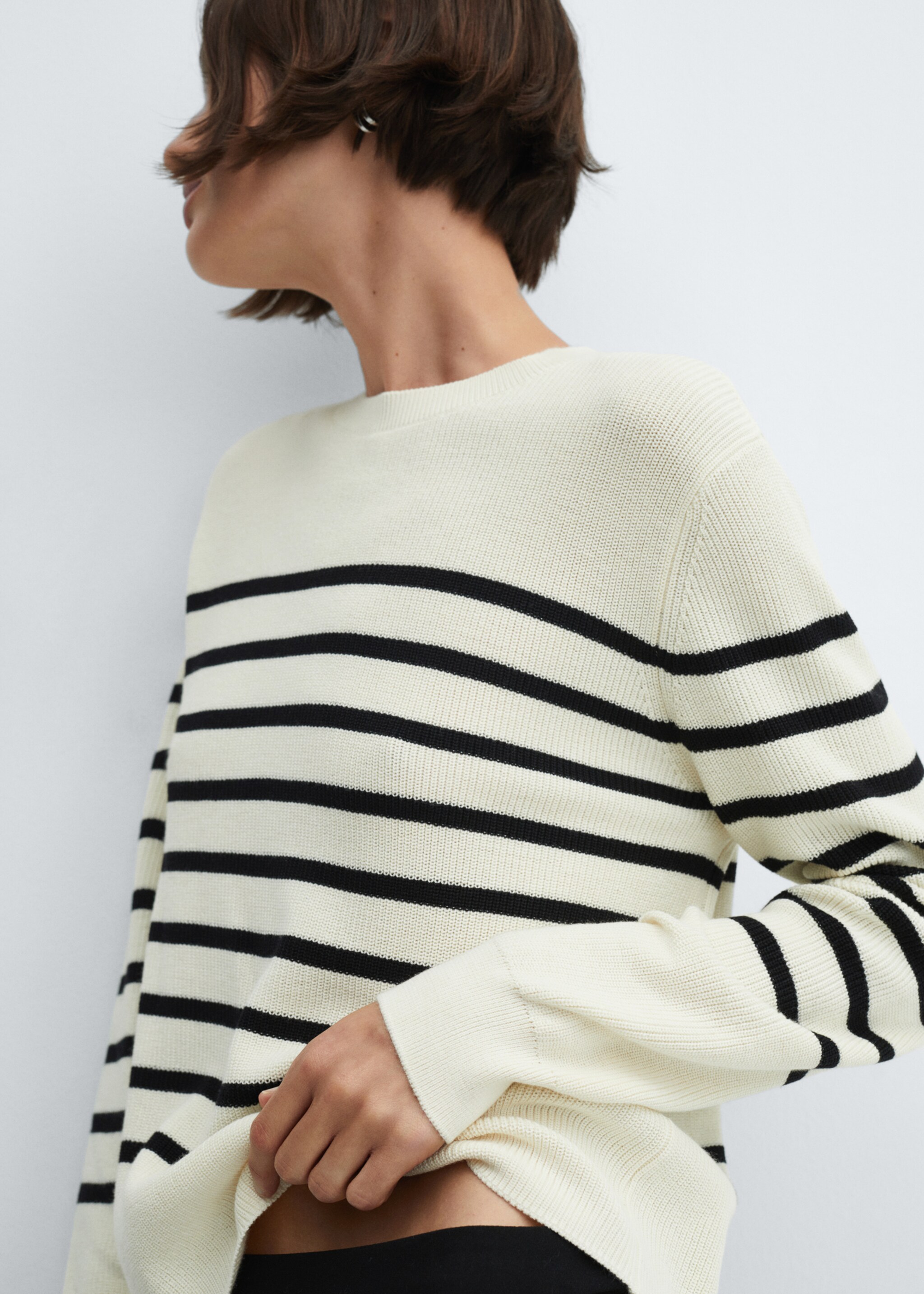 Round-neck knitted sweater - Medium plane, Dark Navy. Ref: 67095735-00.