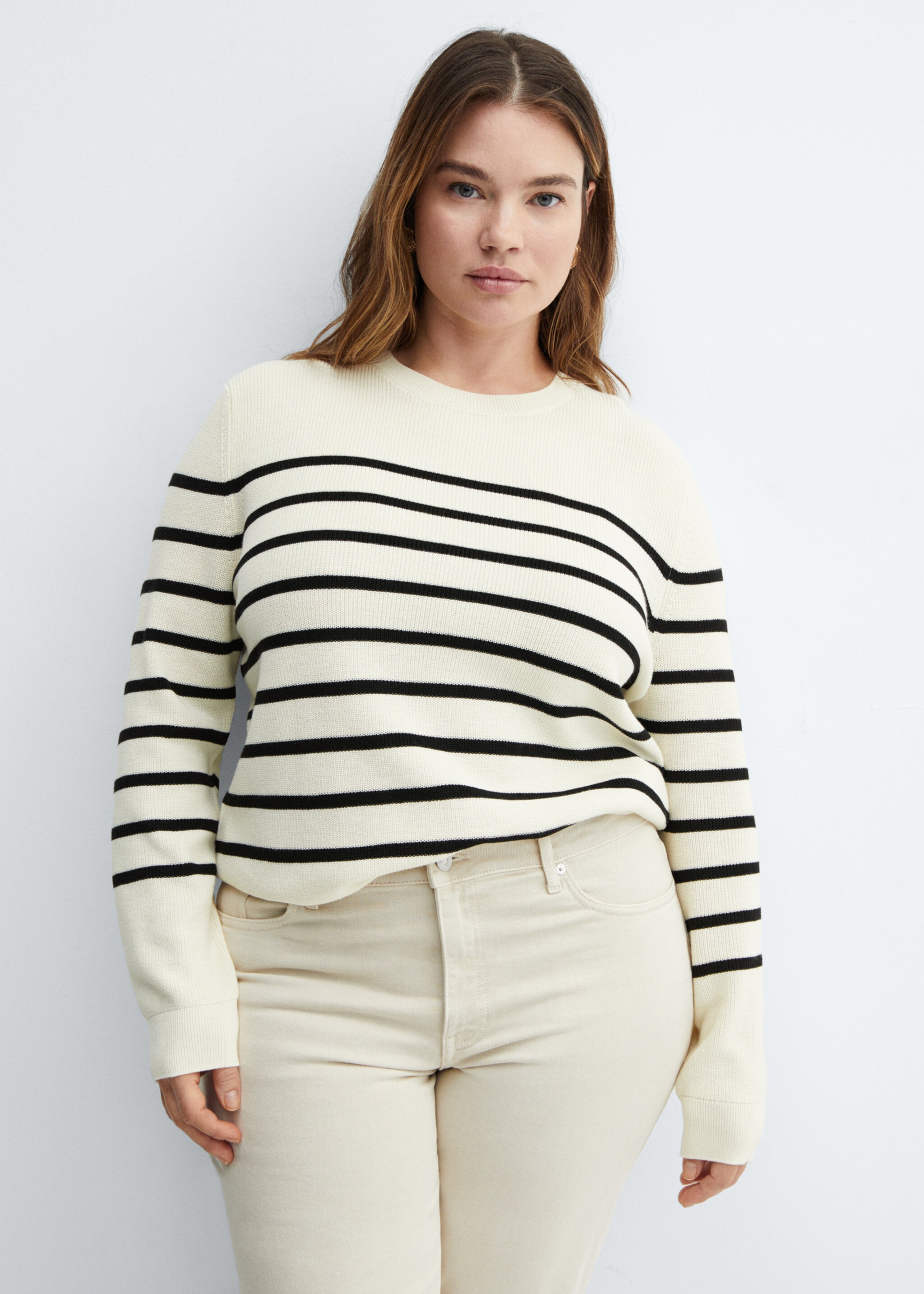 Round-neck knitted sweater - Details of the article 5, Dark Navy. Ref: 67095735-00.