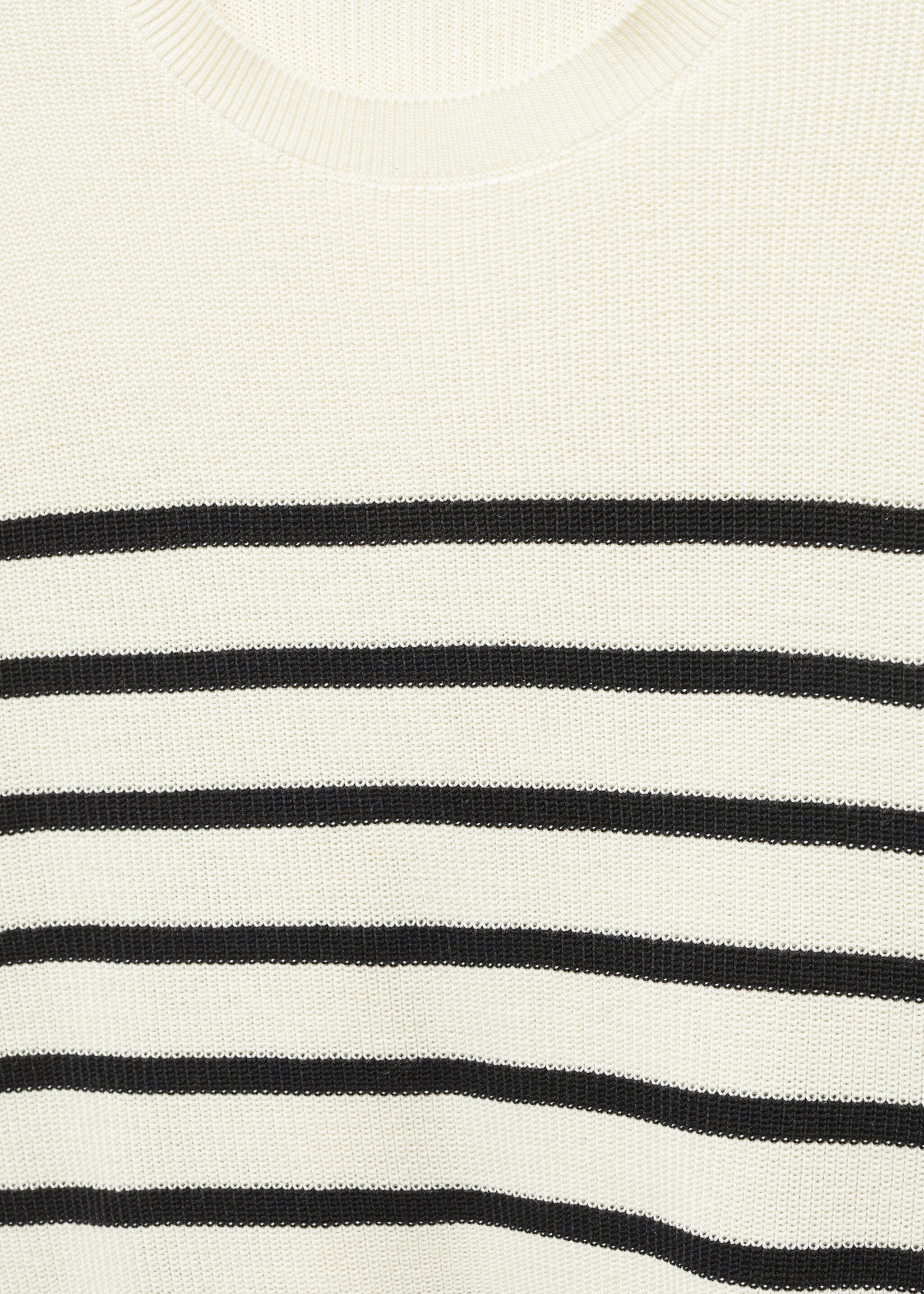 Round-neck knitted sweater - Details of the article 8, Dark Navy. Ref: 67095735-00.