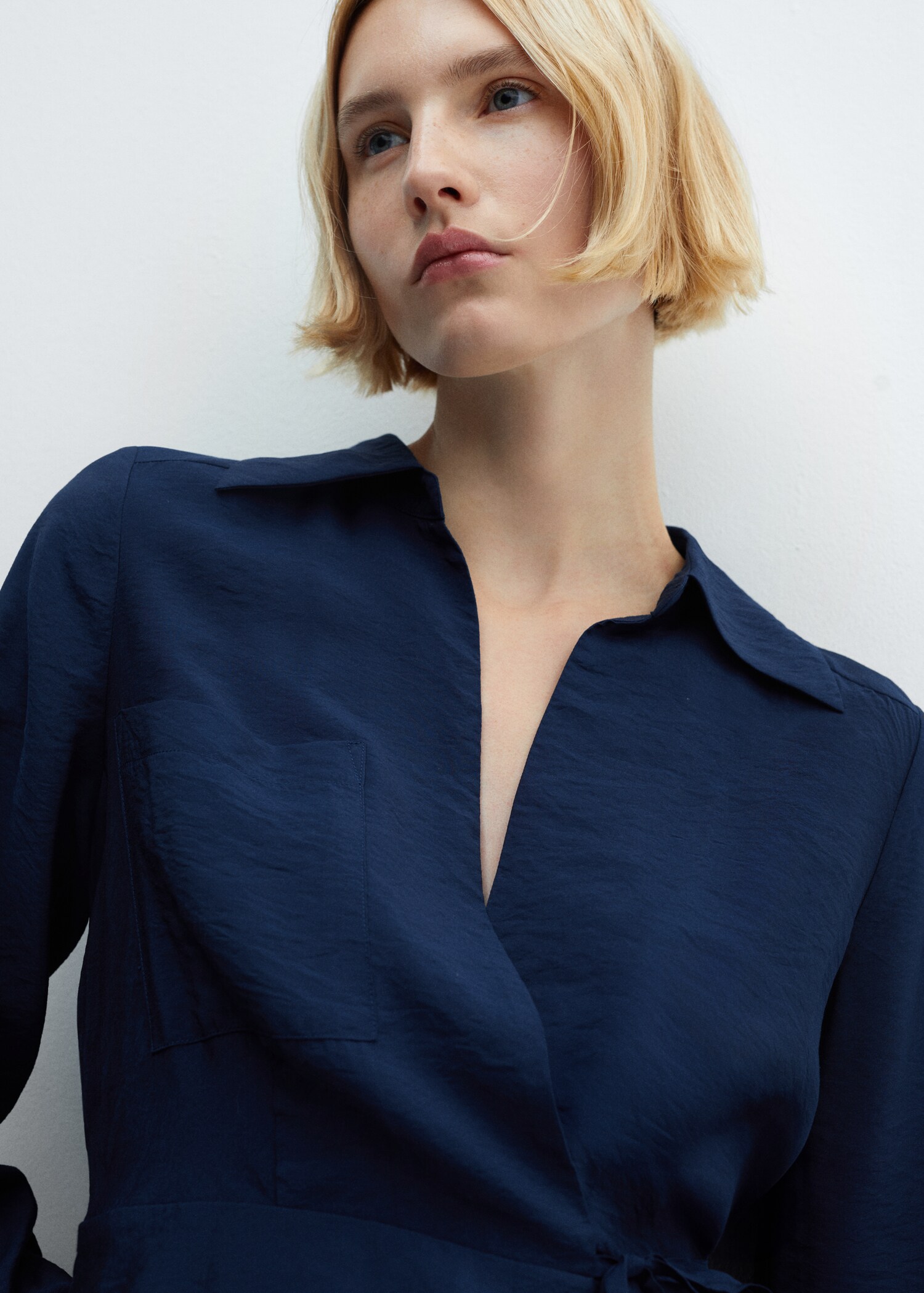 Bow wrap dress - Details of the article 1