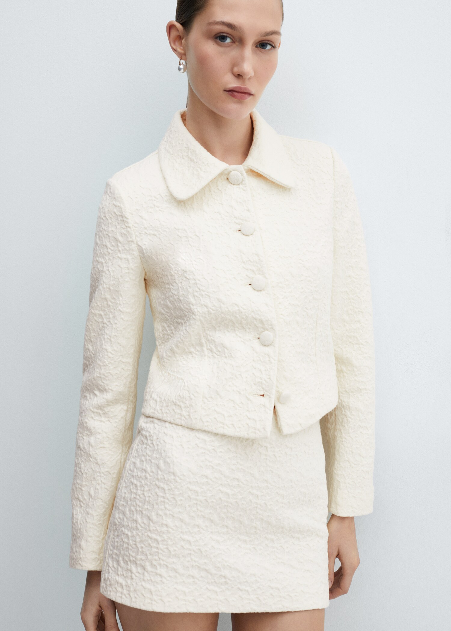 Texturierte Jacke mit Knöpfen - Detail des Artikels 2