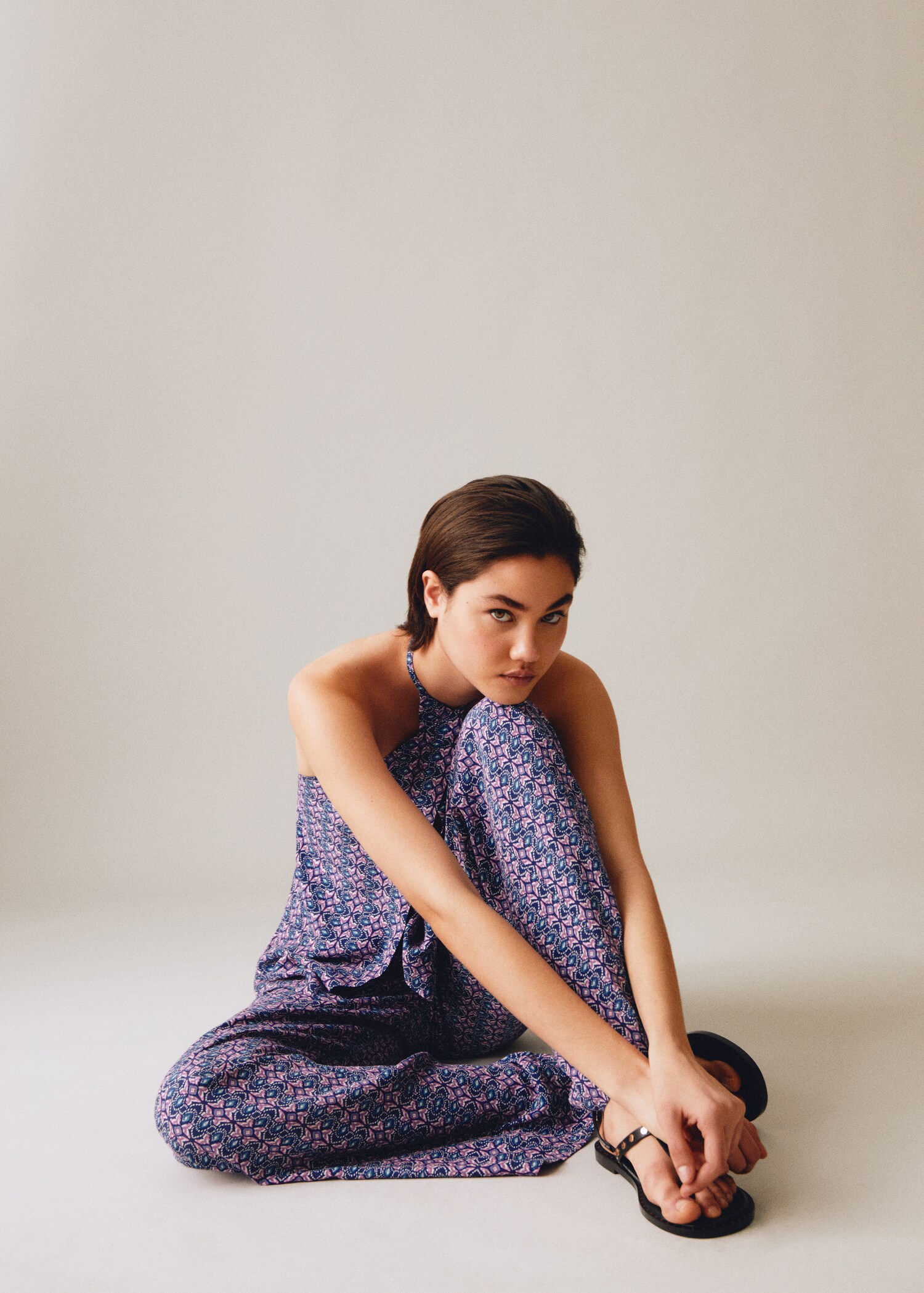 Printed straight trousers - Details of the article 5