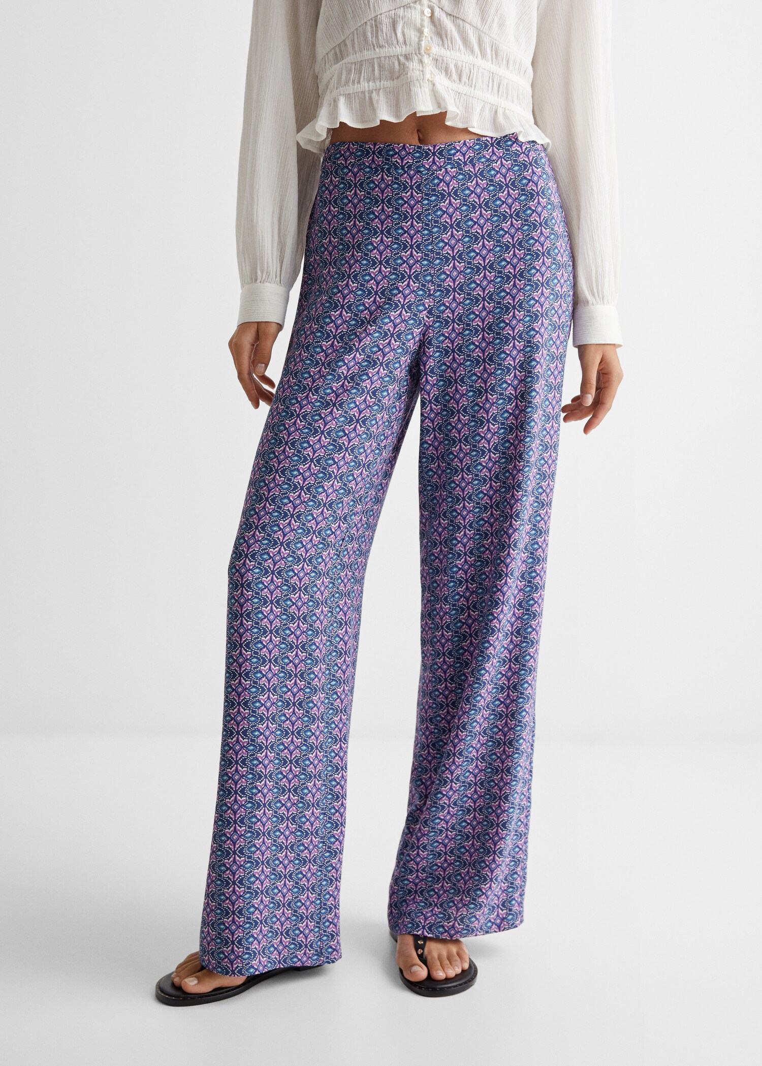 Printed straight trousers - Details of the article 6