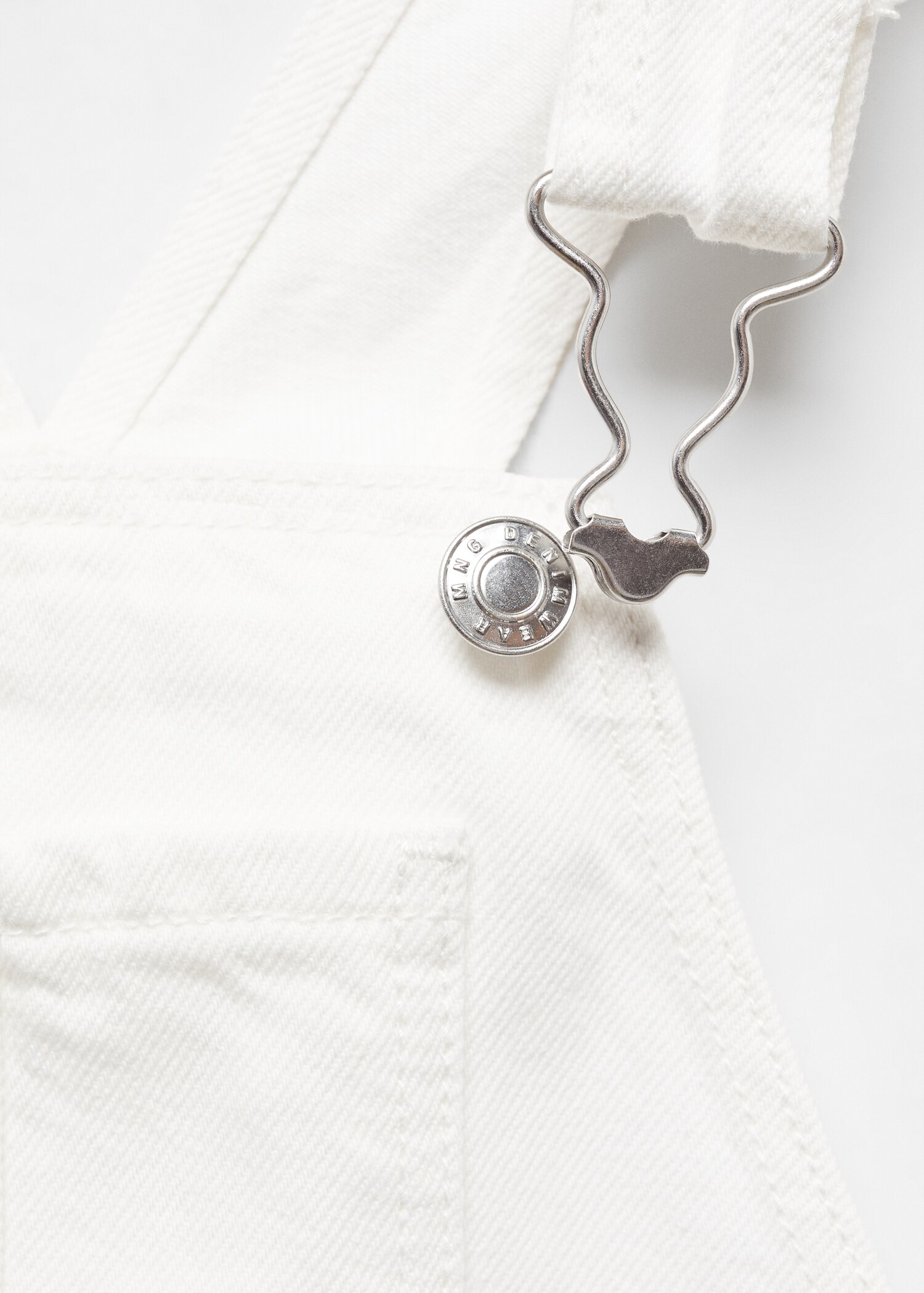 Short denim dungarees - Details of the article 0