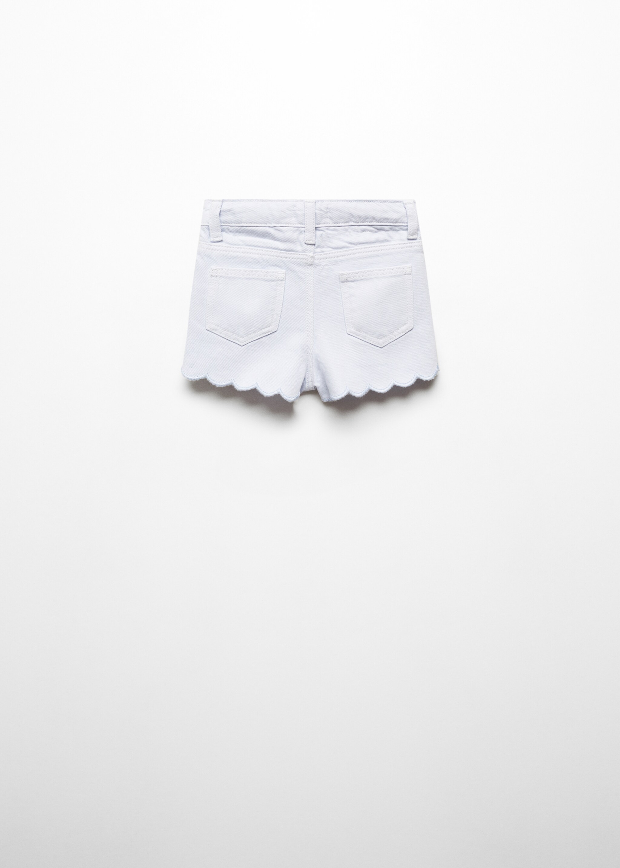 Short bajo ondulado - Reverso del artículo