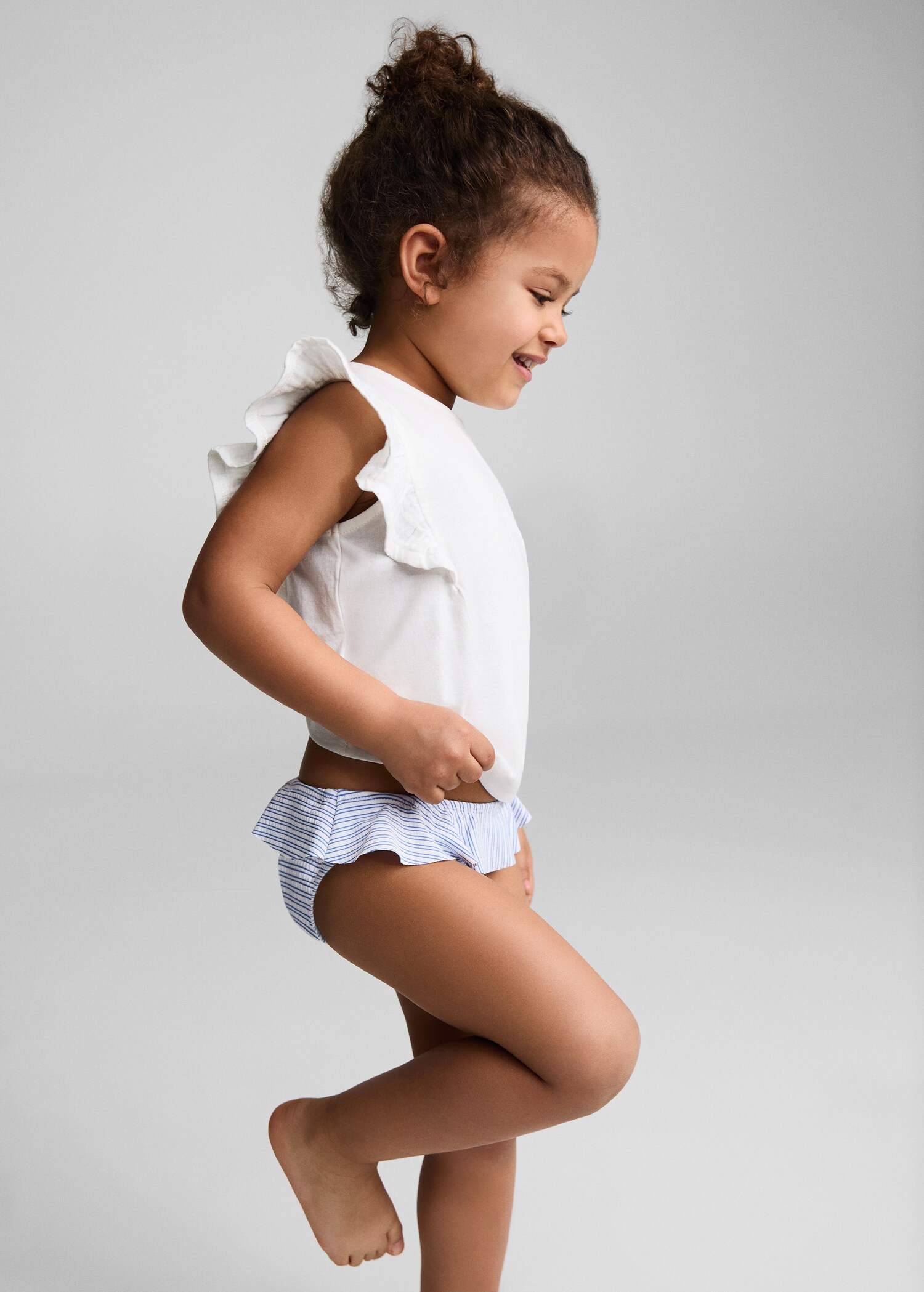 Culotte bikini rayures - Plan moyen