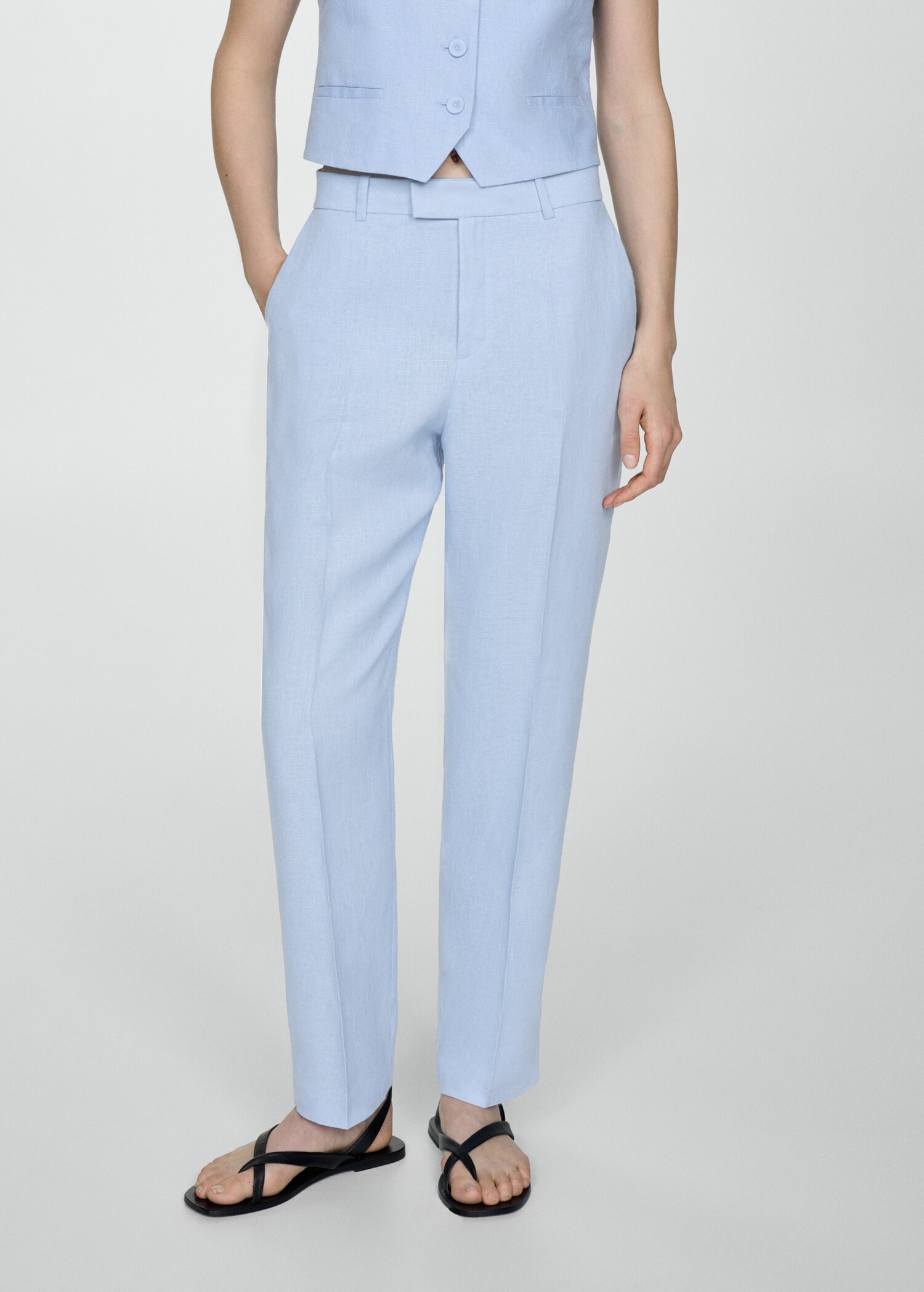 Pantalón traje lino - Plano medio