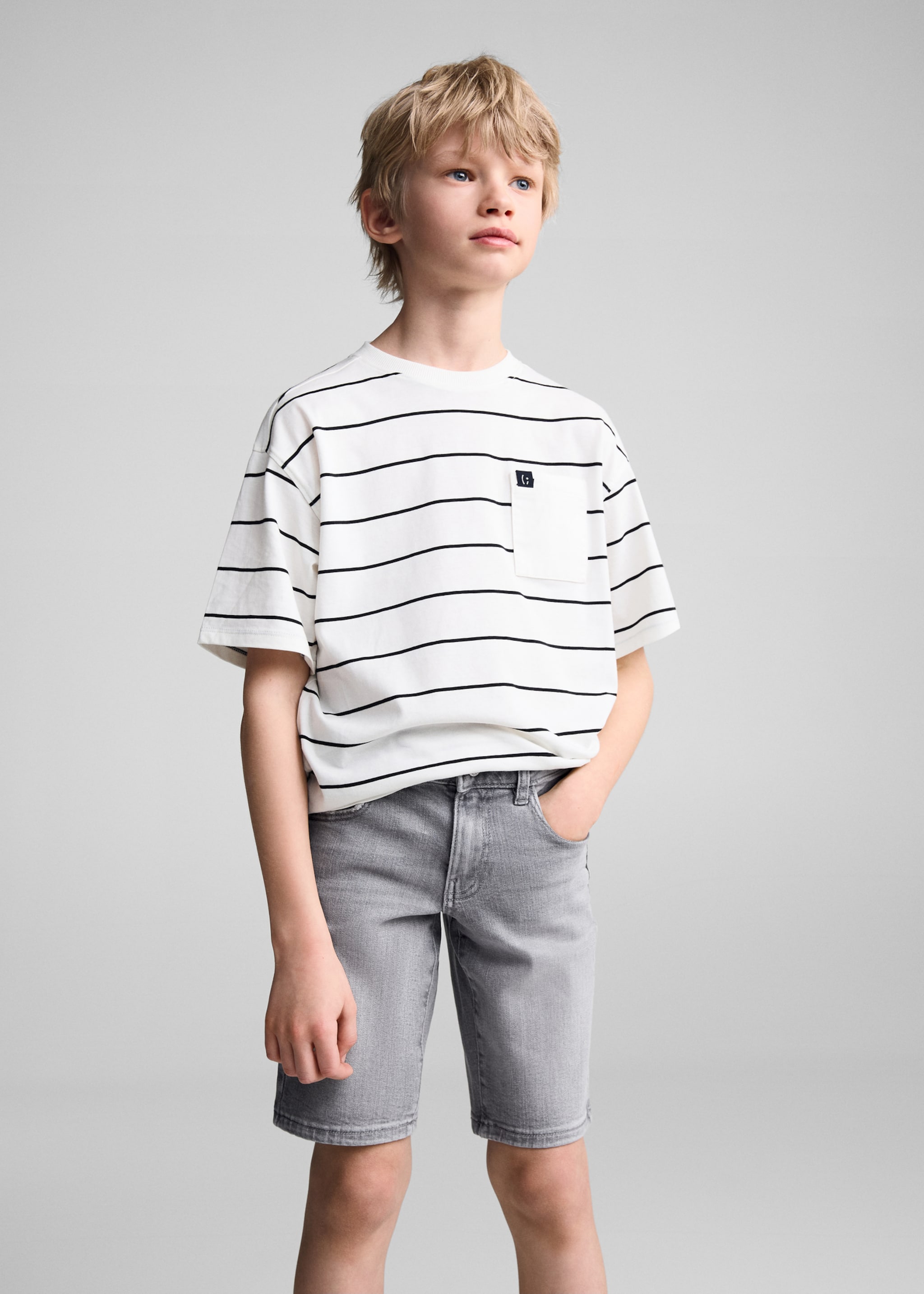 Slim-fit denim bermuda shorts - Medium plane