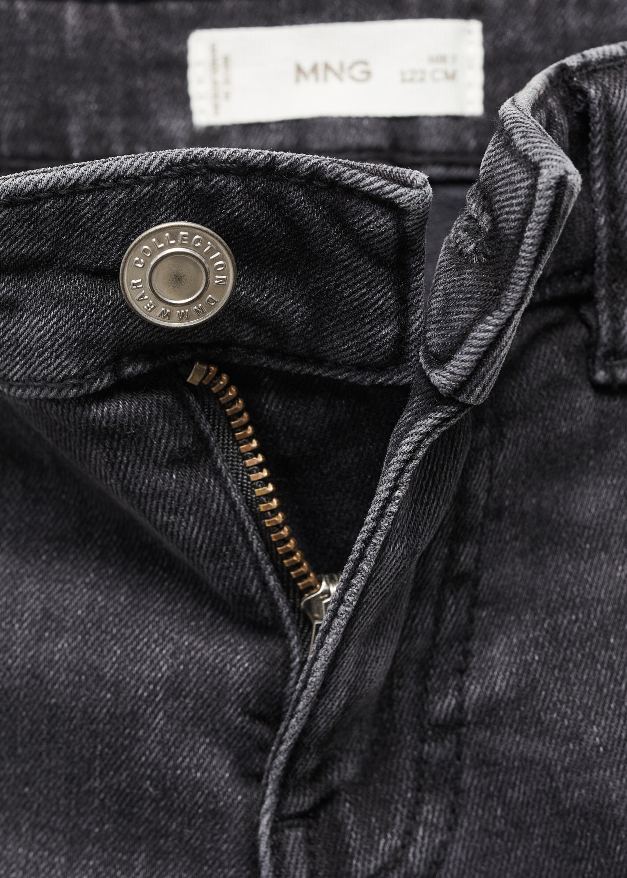Slim-fit denim bermuda shorts - Details of the article 8