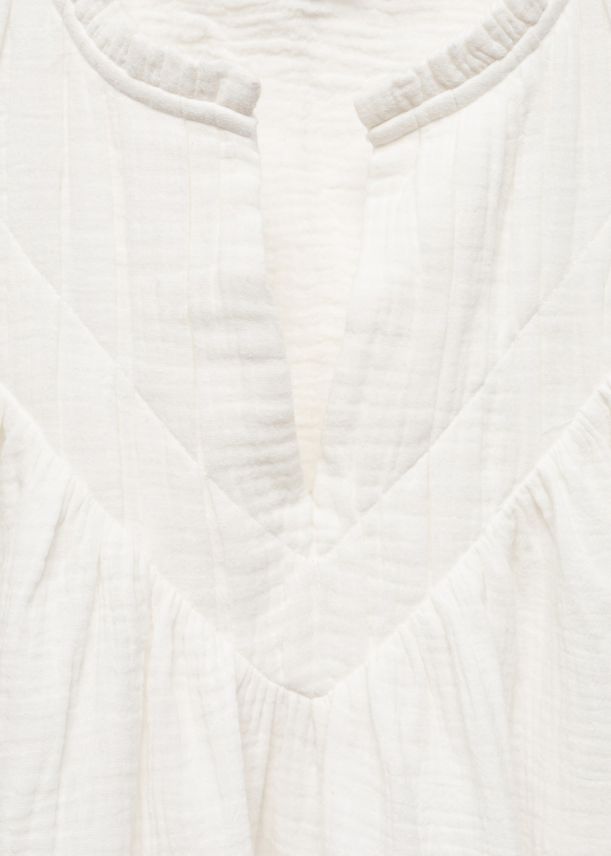 Bluse aus Crinkle-Baumwoll-Gaze - Detail des Artikels 8, Cremeweiß. Ref: 67097713-00.