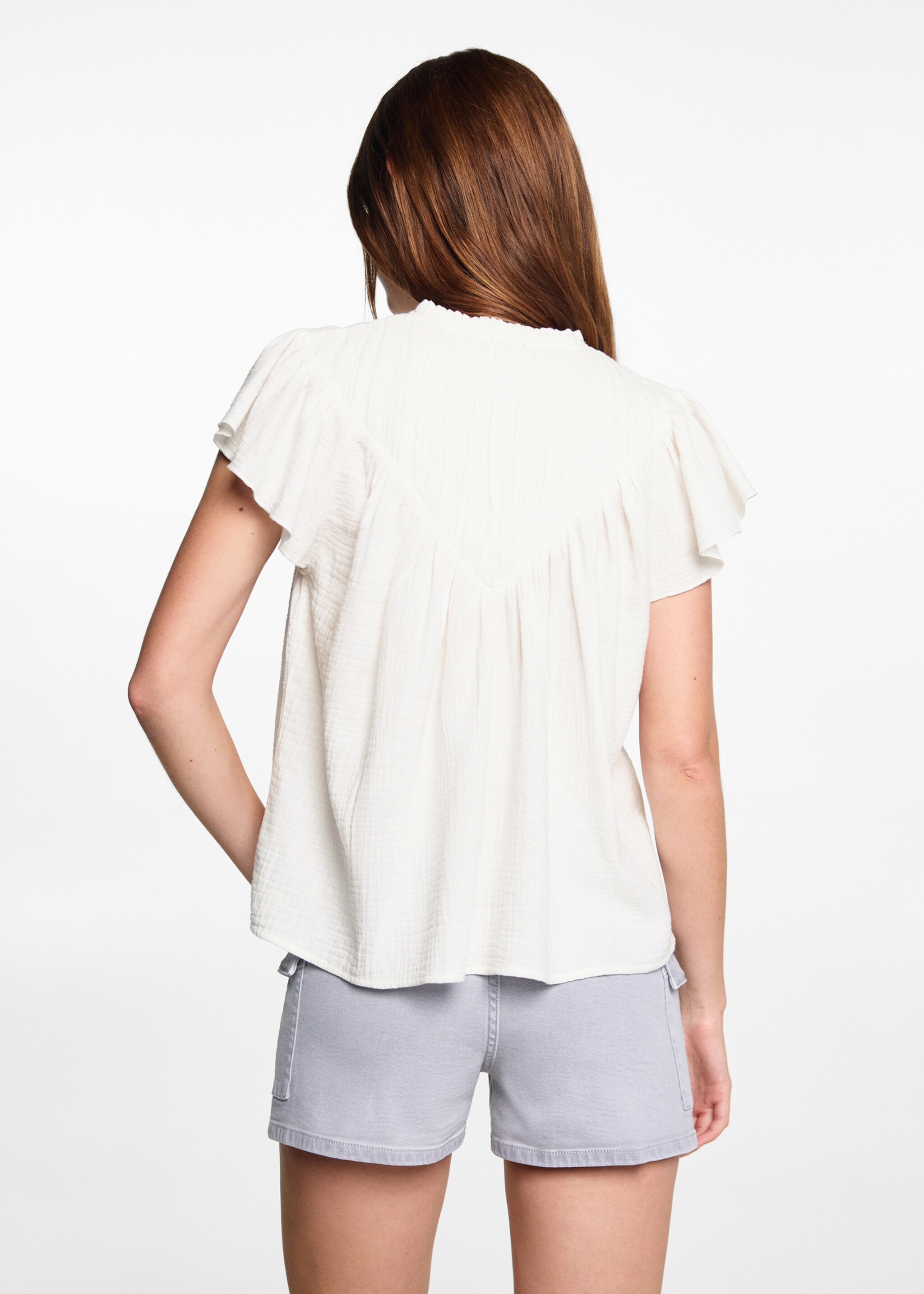 Bluse aus Crinkle-Baumwoll-Gaze - Rückseite des Artikels, Cremeweiß. Ref: 67097713-00.