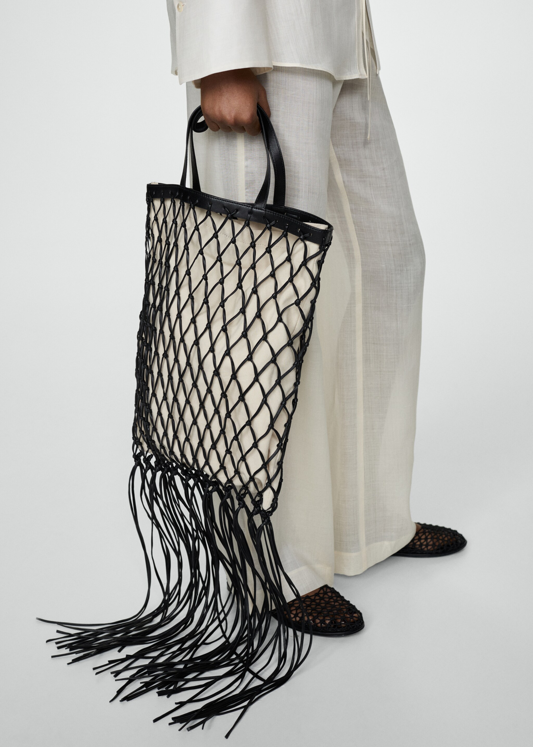 Leather shopper bag - Details of the article 9, Black. Ref: 67097719-00.