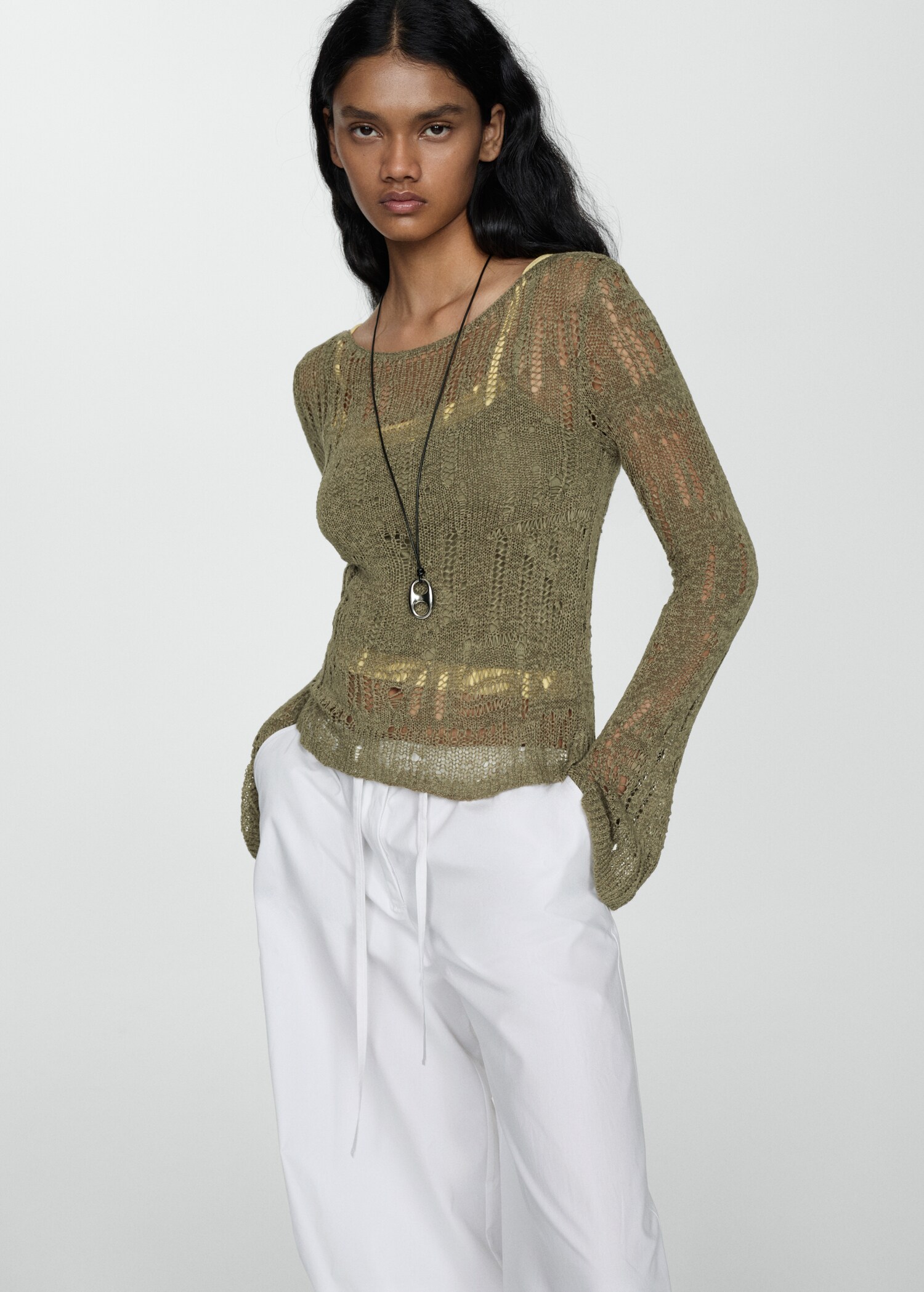 Pull-over maille lâche - Plan moyen