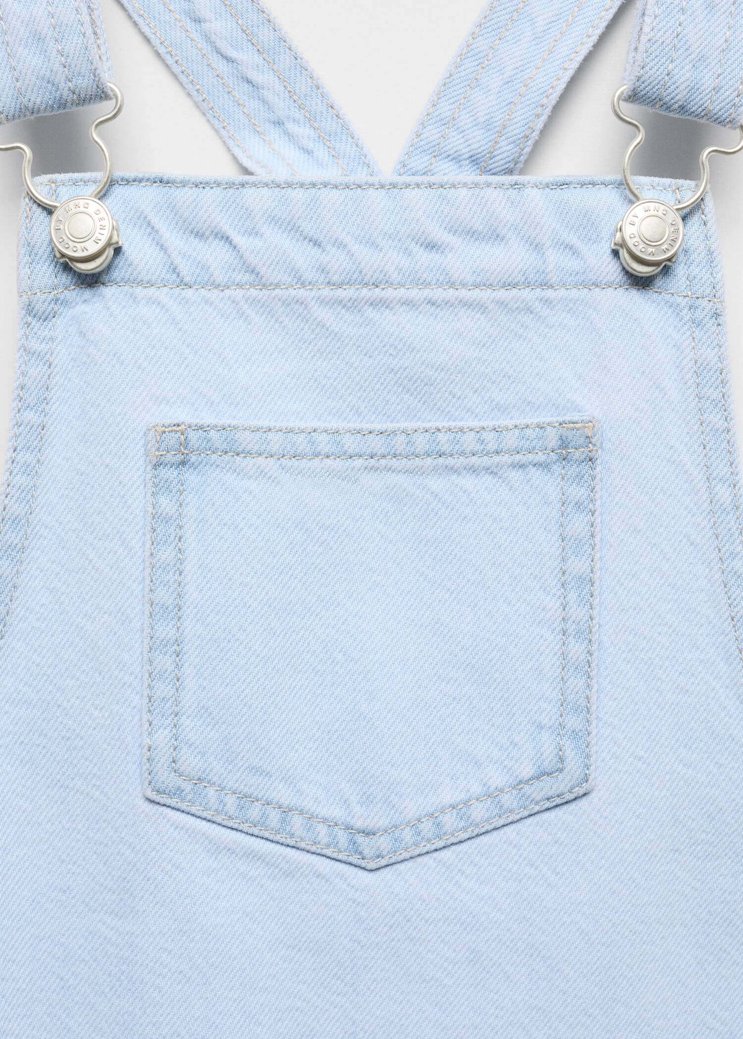 Short denim pinafore - Details of the article 8