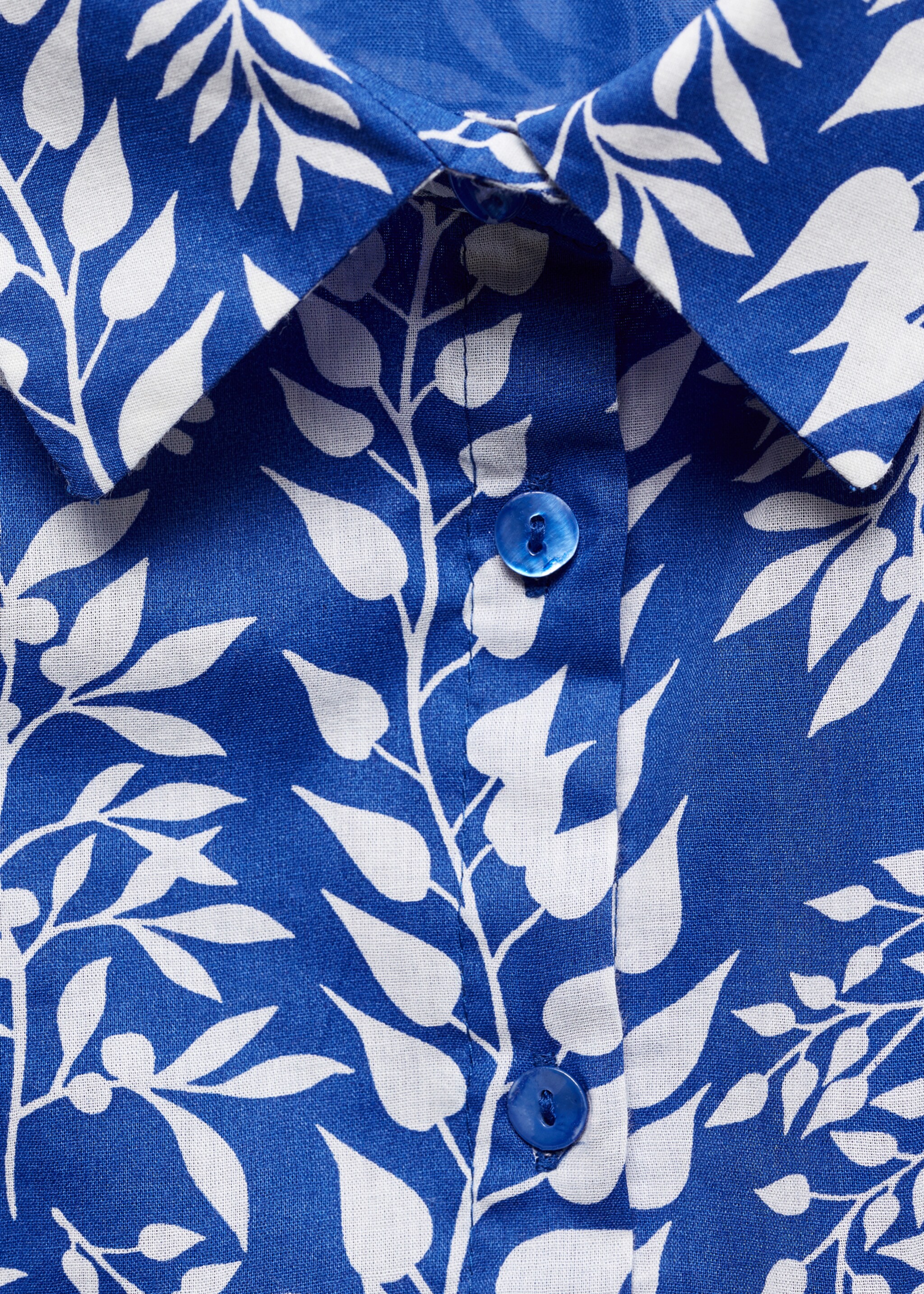 Bedrucktes Kleid mit Taillenband - Detail des Artikels 8