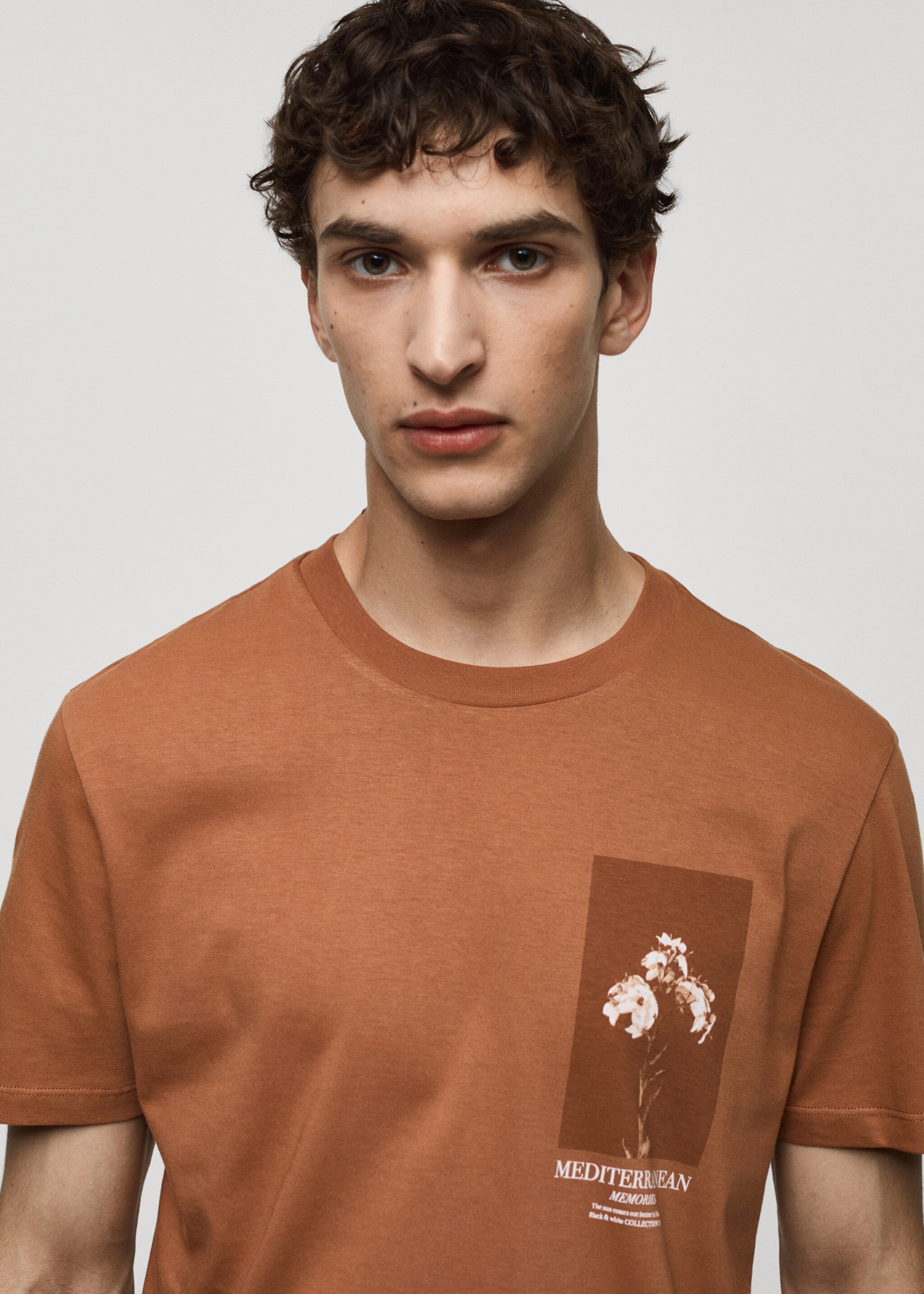 Slim-fit 100% printed cotton t-shirt - Details of the article 1