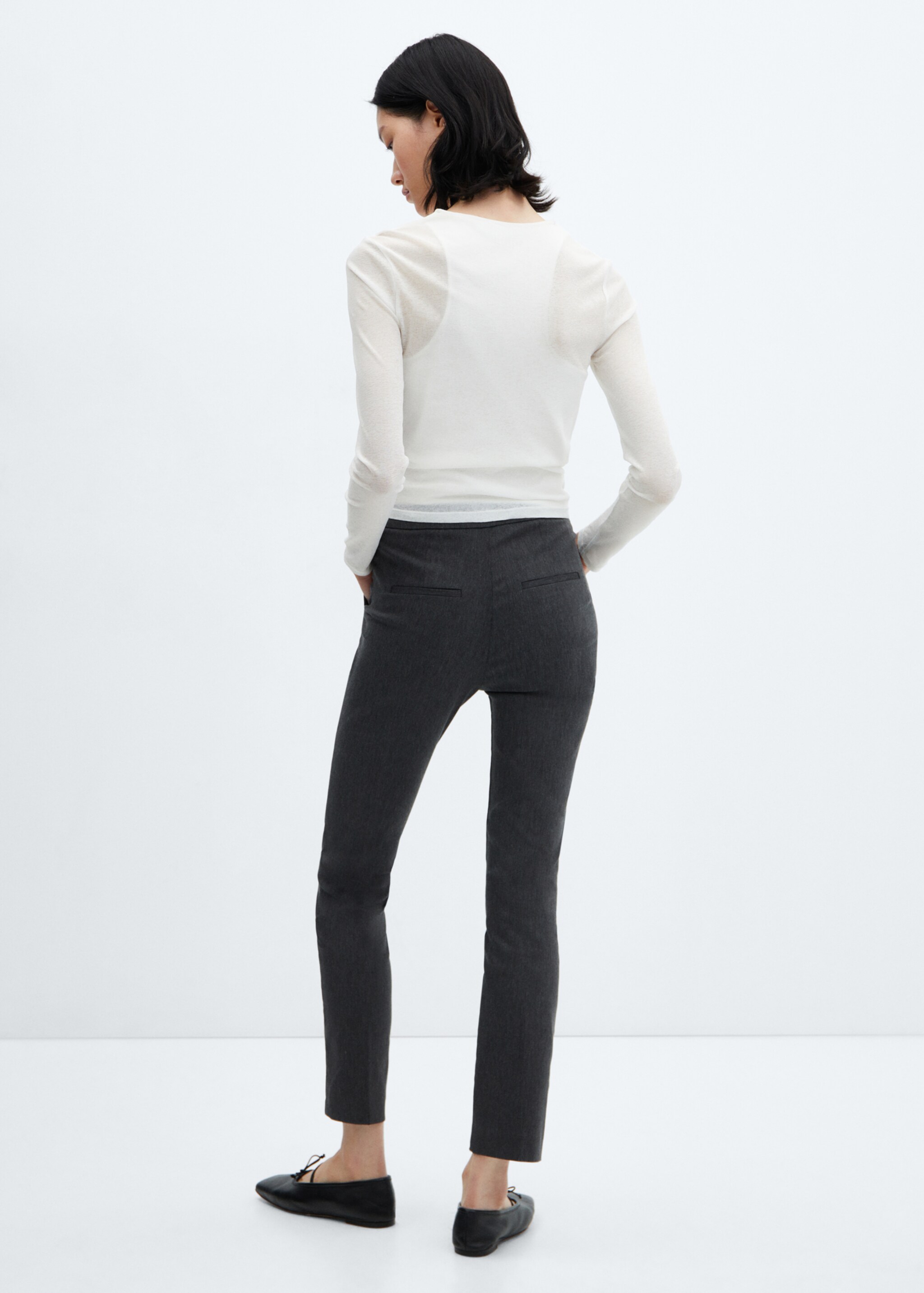 Crop skinny trousers - Reverse of the article