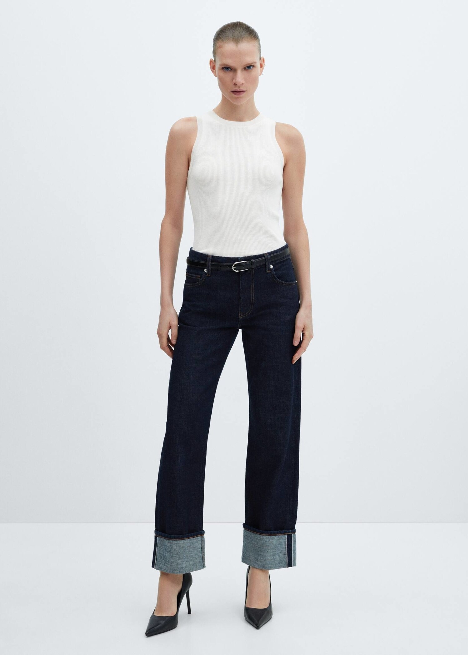 High-heeled shoes - General plane