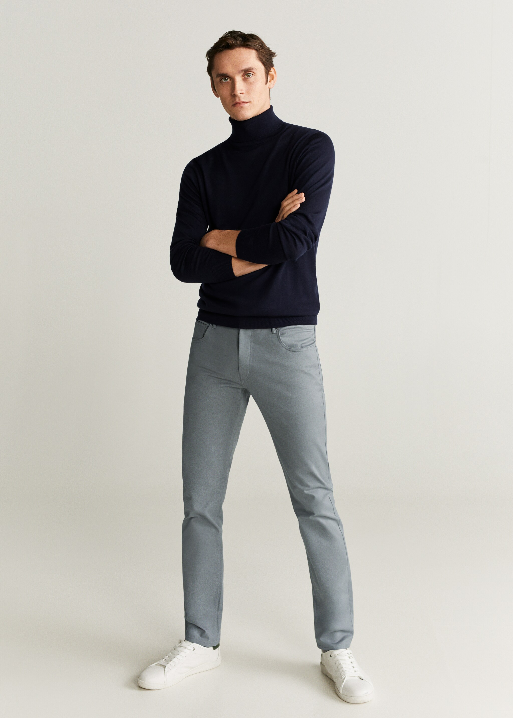 Pantalón tejanero slim fit sarga - Plano general