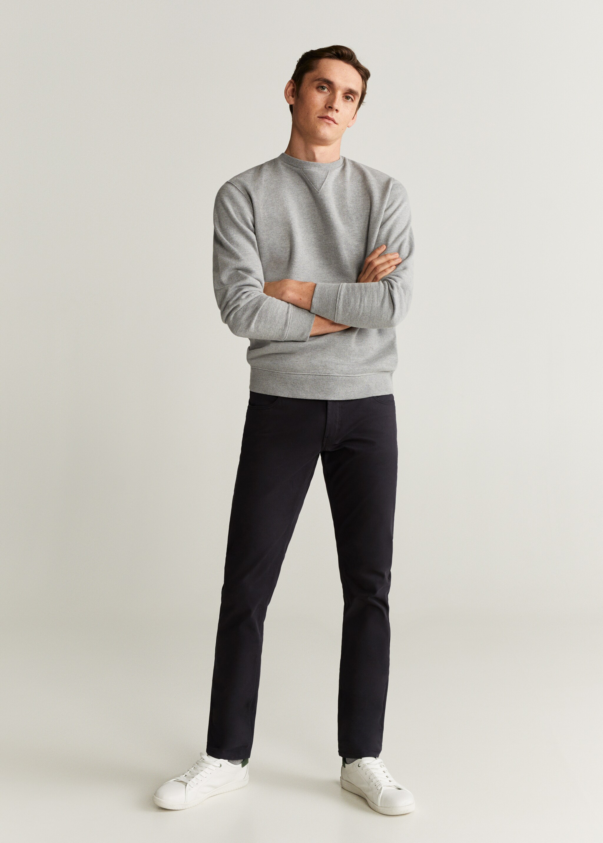 Pantalón tejanero slim fit sarga - Plano general