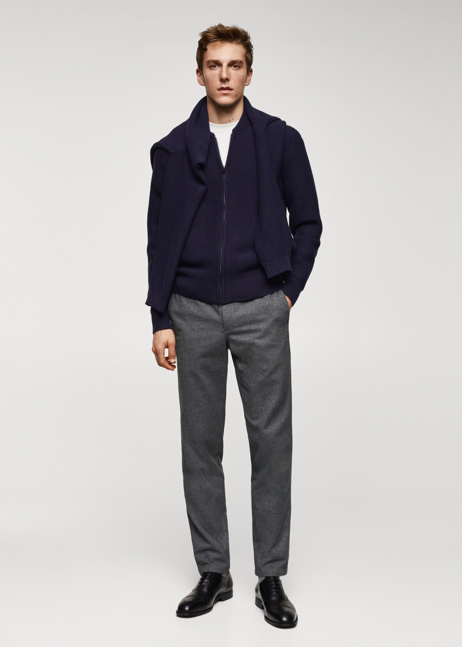 Pantalons slim fit cotó estructura - Pla general
