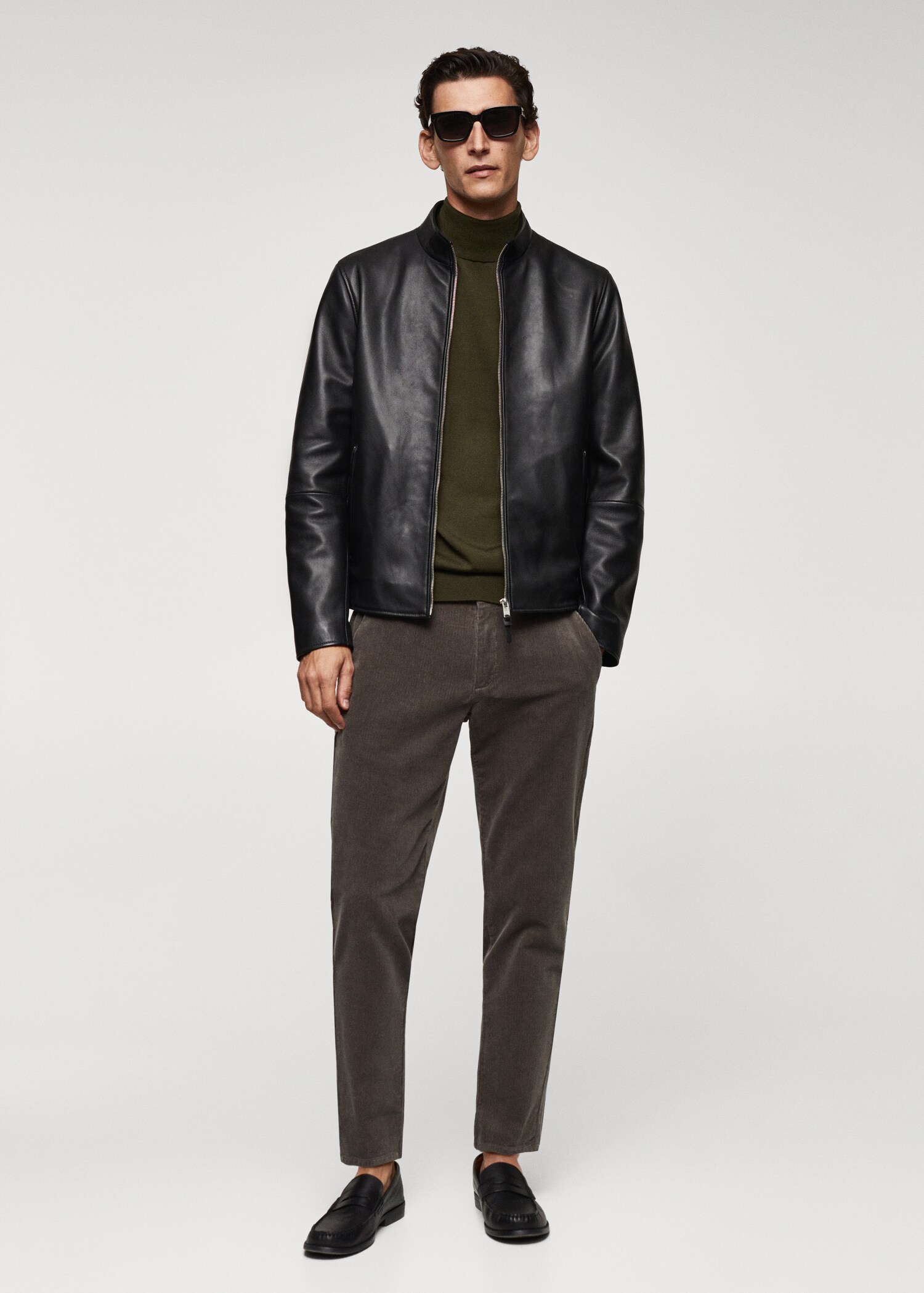 Micro-corduroy slim-fit trousers - General plane