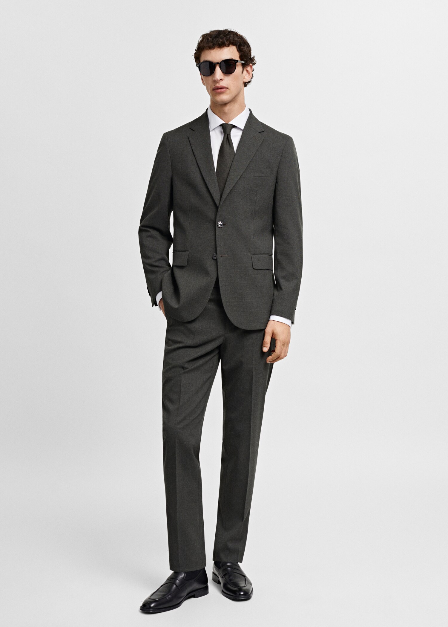 Pantalón traje slim fit tejido comfort stretch - Plano general