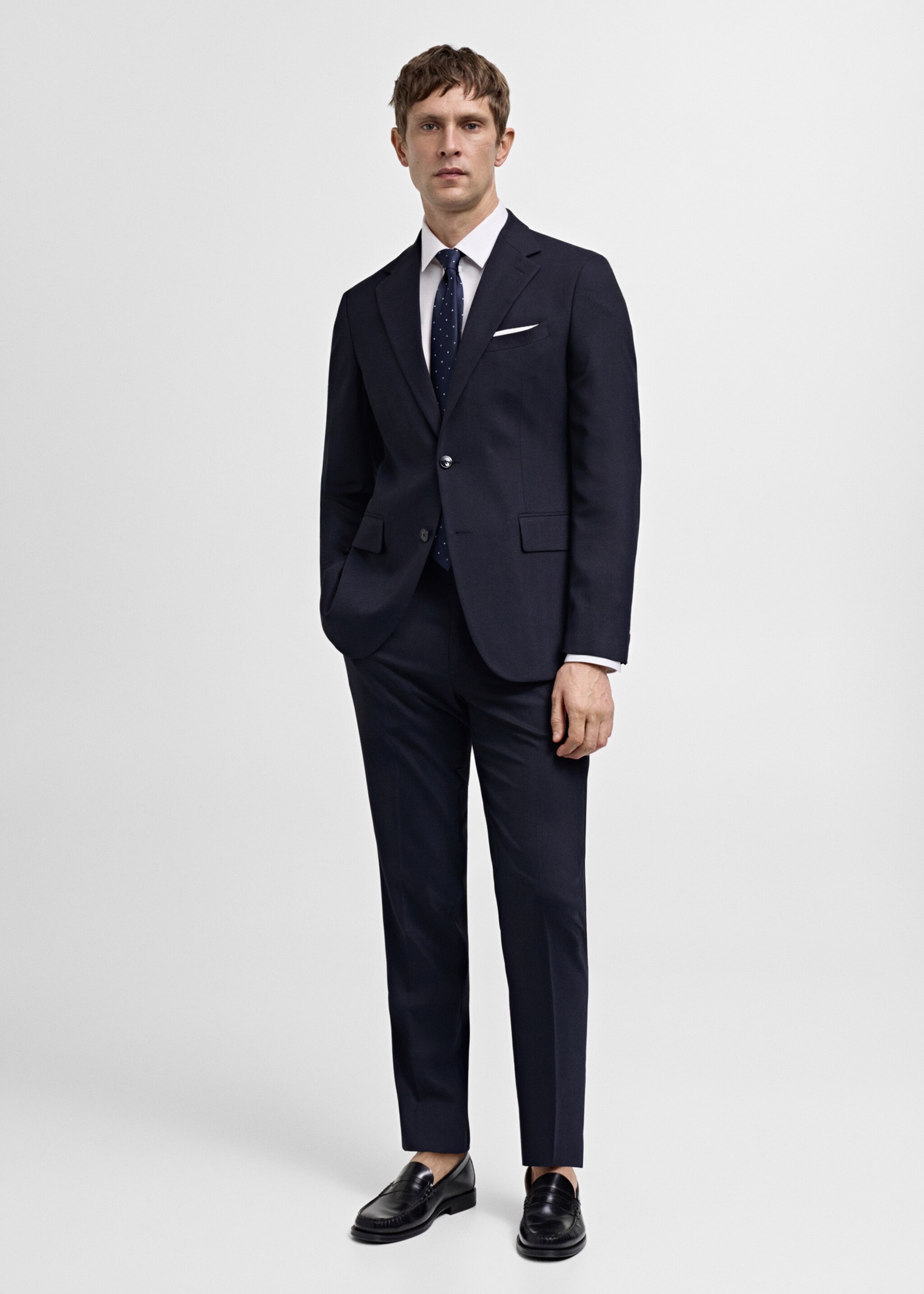 Calças de fato slim fit de lã fria - Plano geral