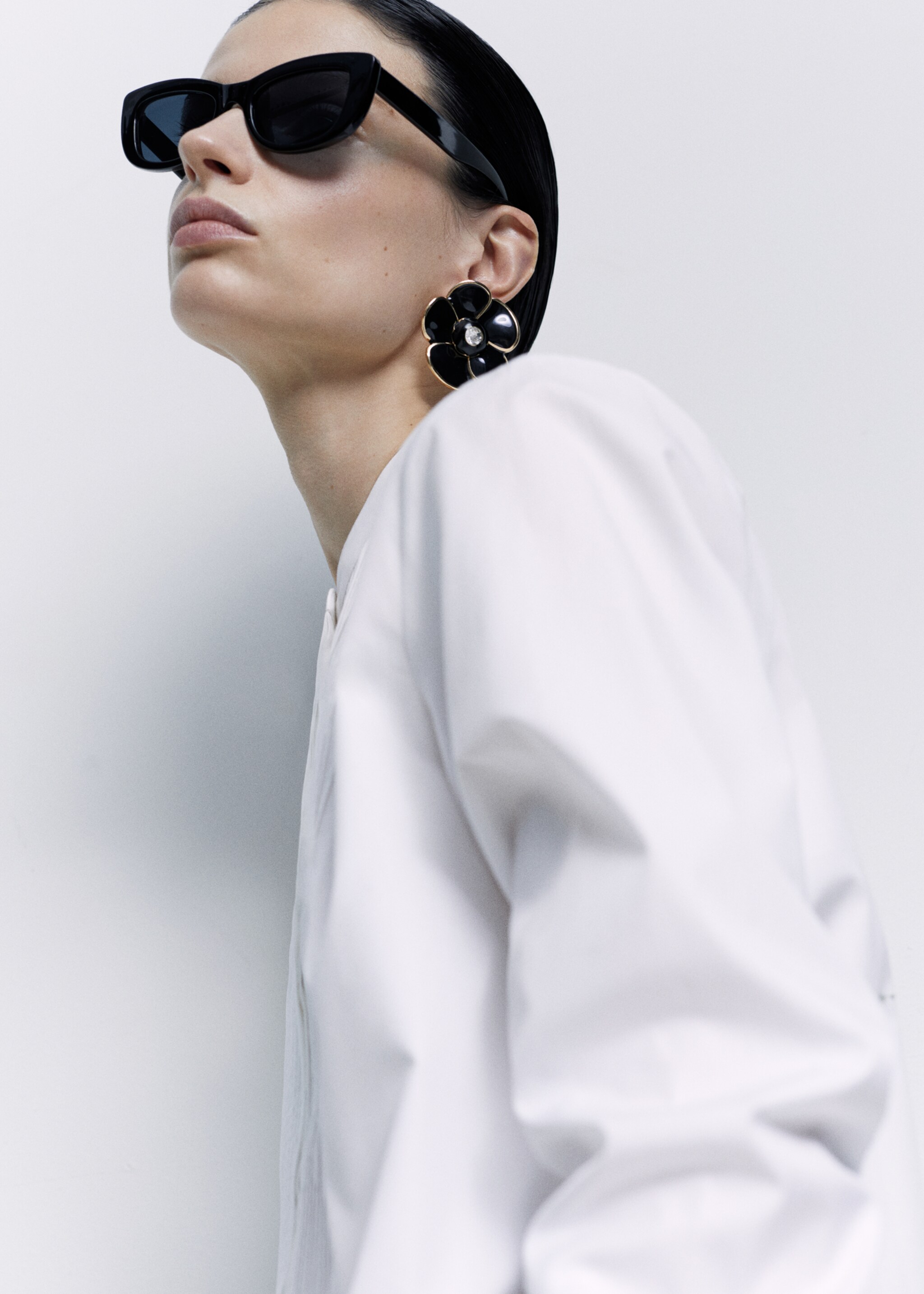 Crystal flower earrings - General plane