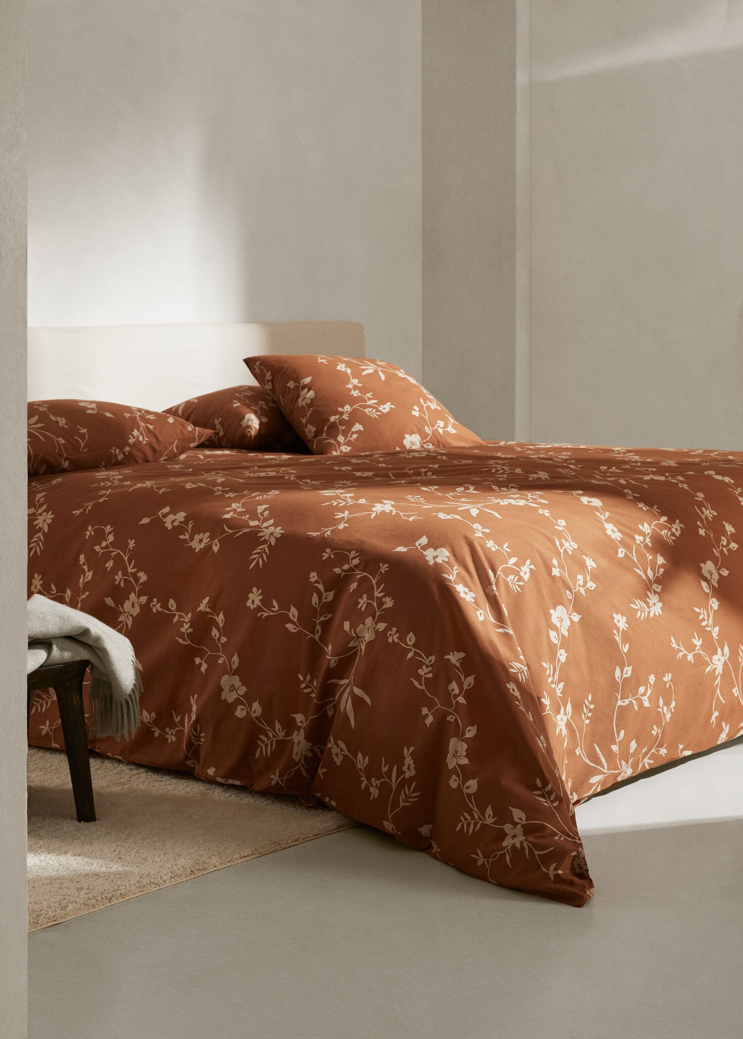 Duvet cover terracotta flowers queen bed - General plane