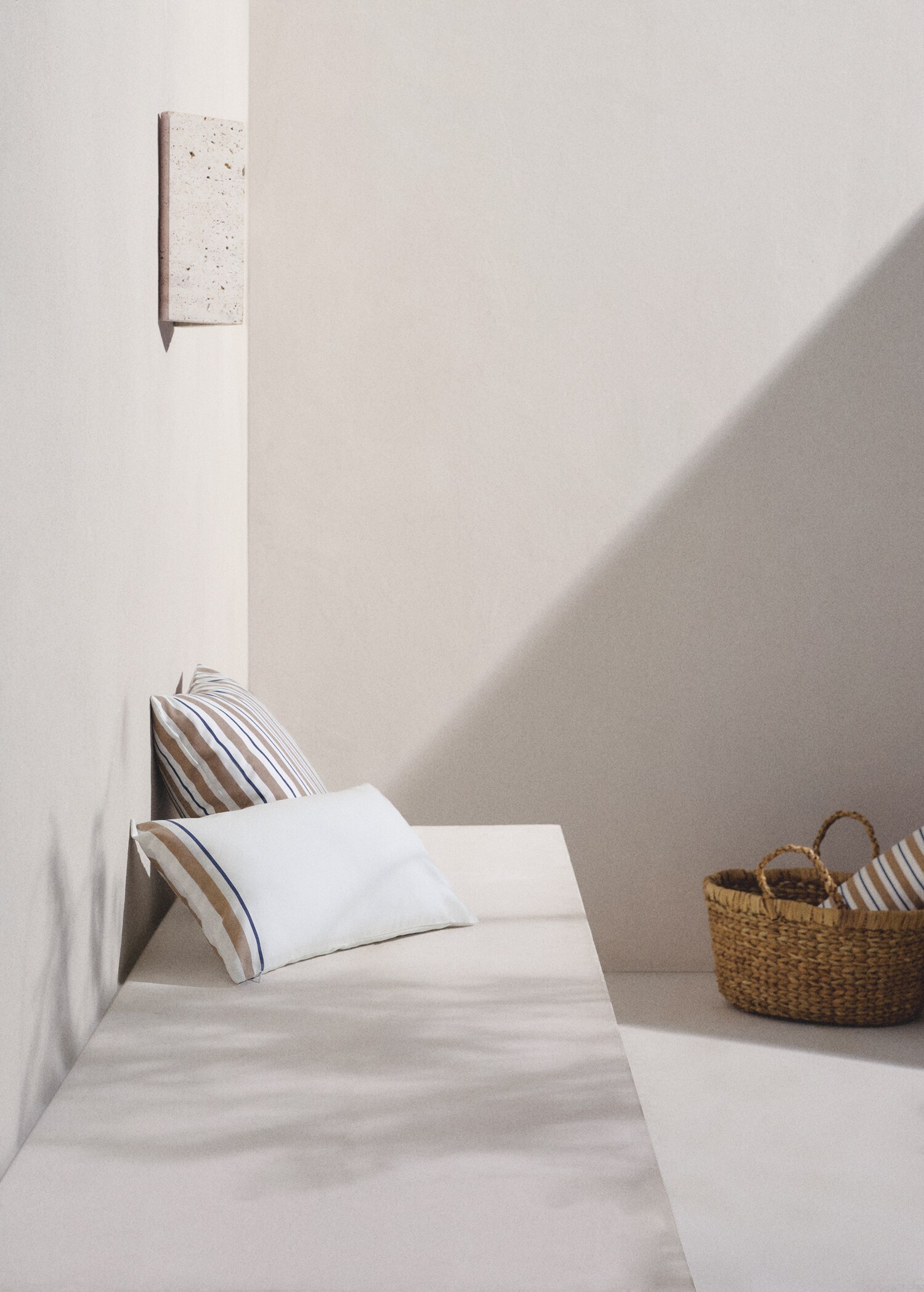 Copricuscino idrorepellente riga stampa 30x50 cm - Piano generale