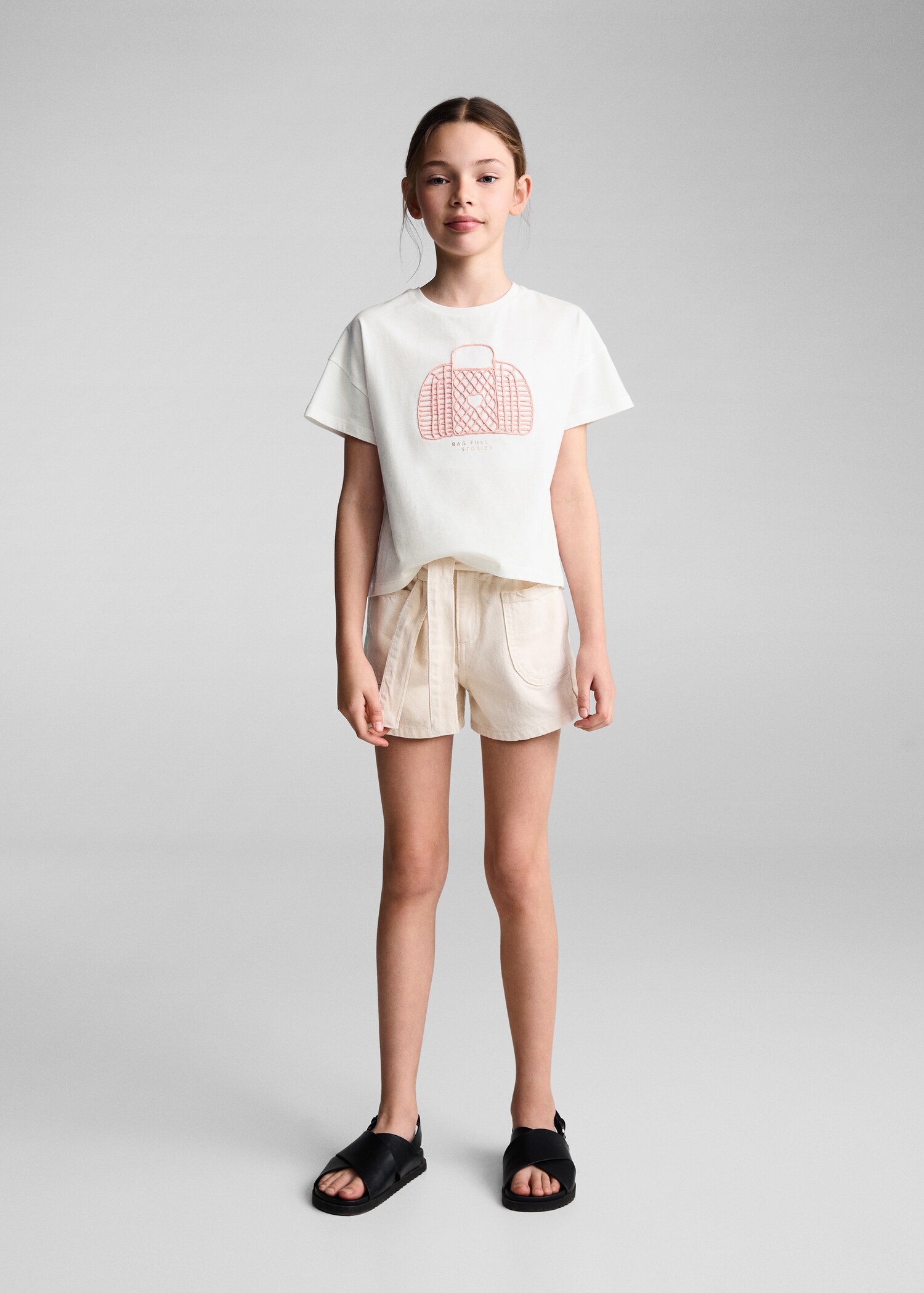Camiseta estampado relieve - Plano general