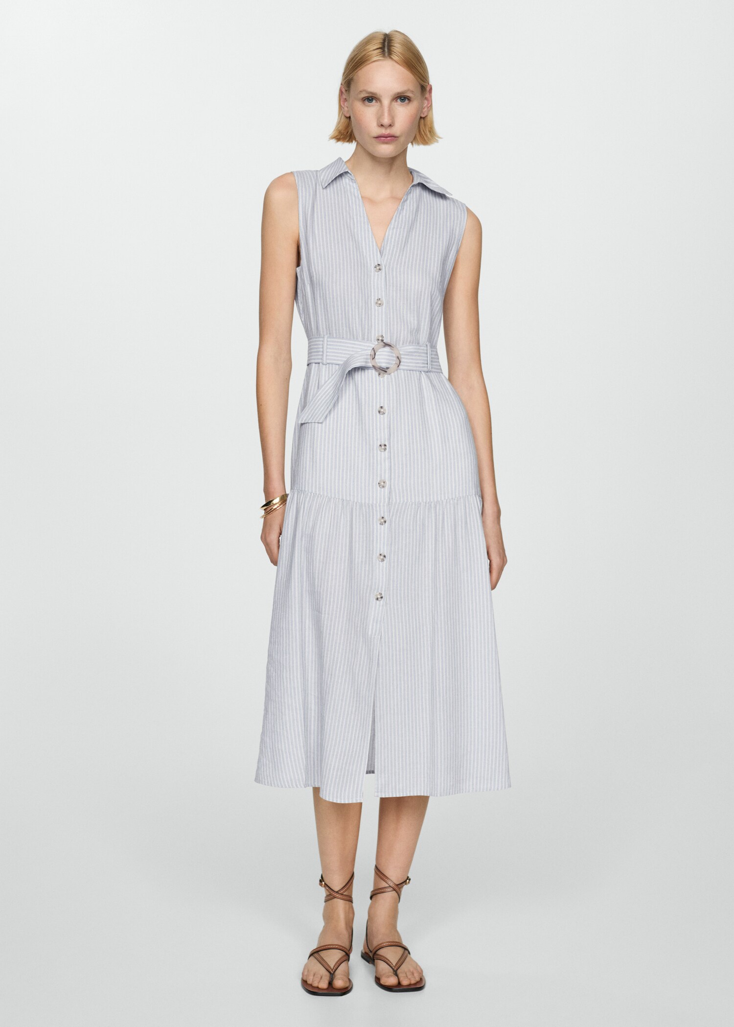 Hemdkleid mit Gürtel - Allgemeine Ansicht
