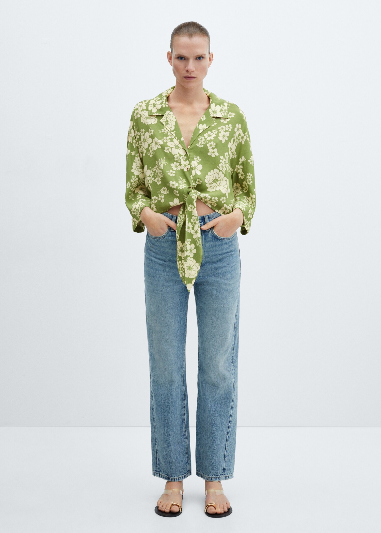Camisa estampado floral nudo - Plano general