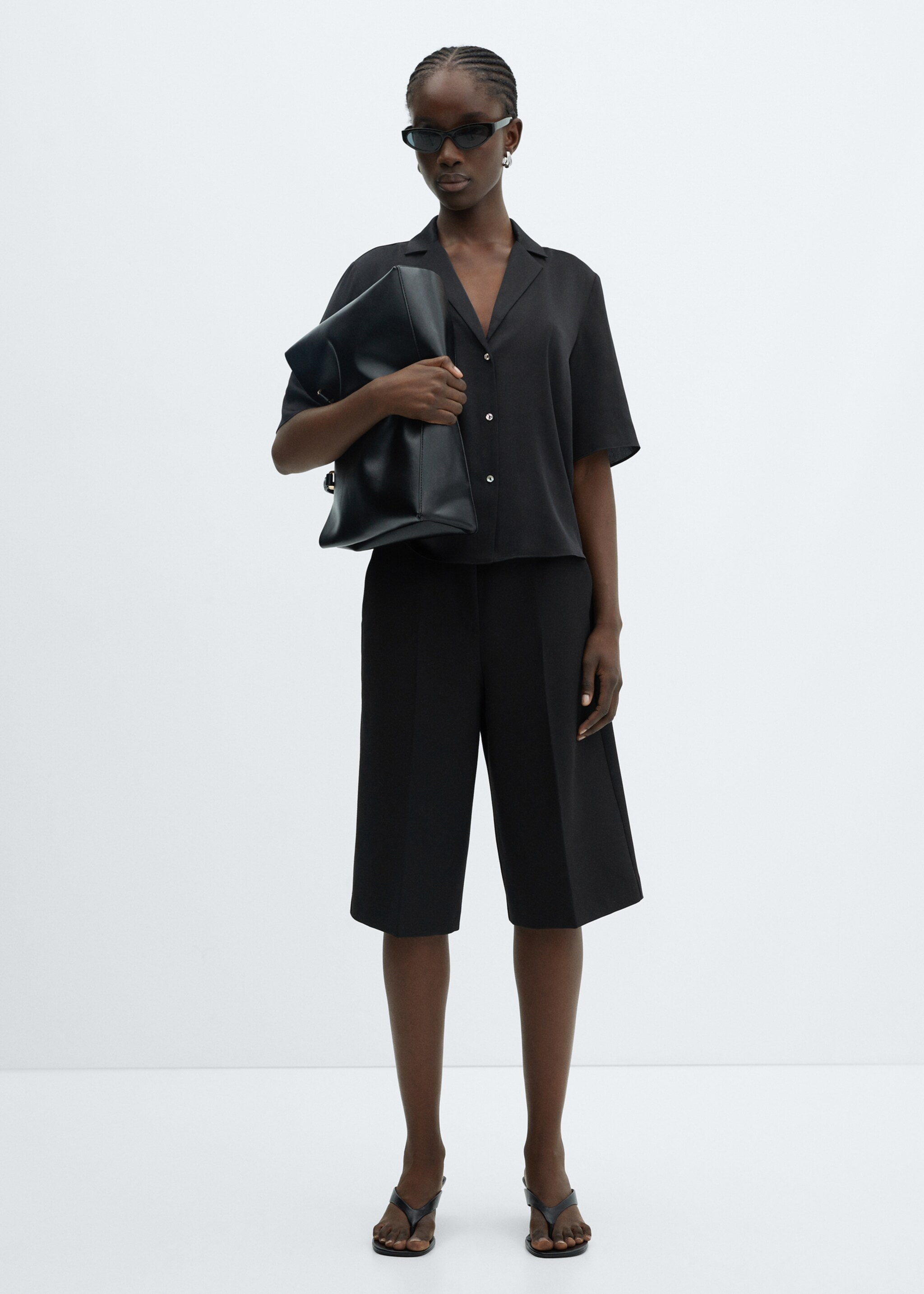 Short-sleeved satin shirt - General plane