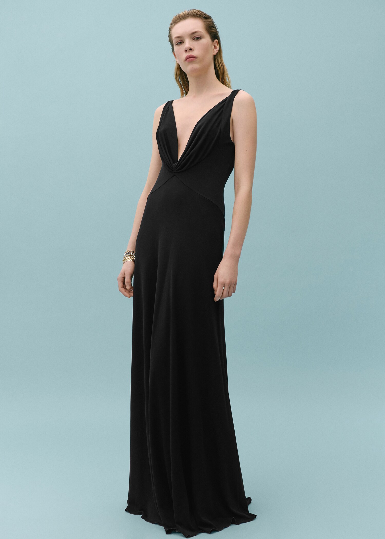 Strickkleid mit drapiertem Ausschnitt - Allgemeine Ansicht