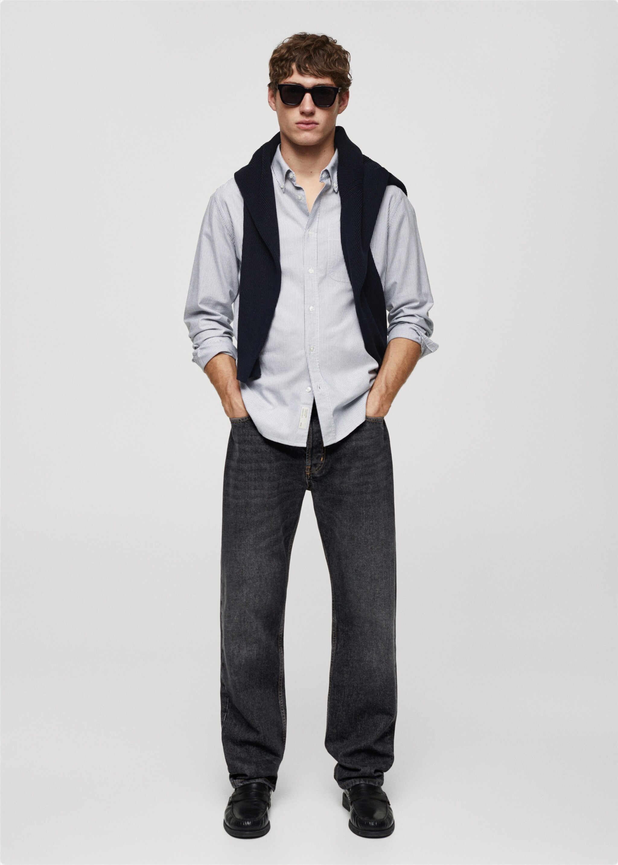Relaxed-fit dark wash jeans - General plane