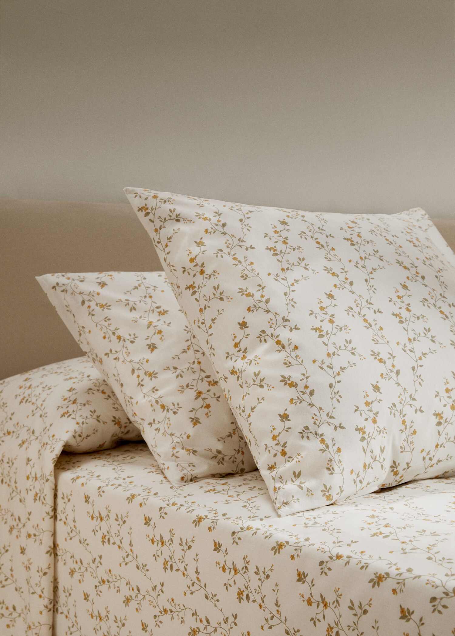 Multi-flower cotton pillowcase 60x60cm (Pack of 2) - General plane