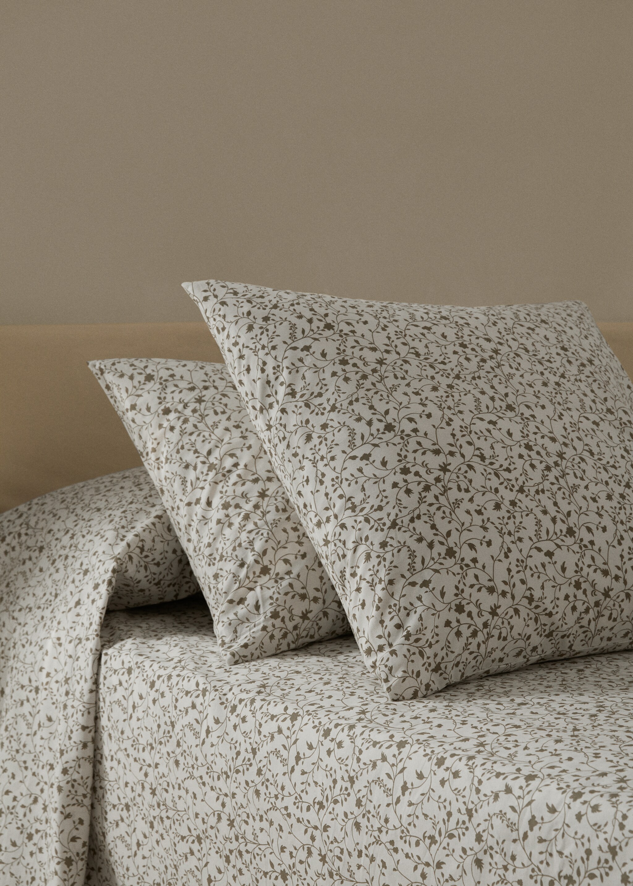 Geblümter Kopfkissenbezug aus Baumwolle 60 x 60 cm (2er-Pack) - Allgemeine Ansicht, Grün. Ref: 67014046-00.