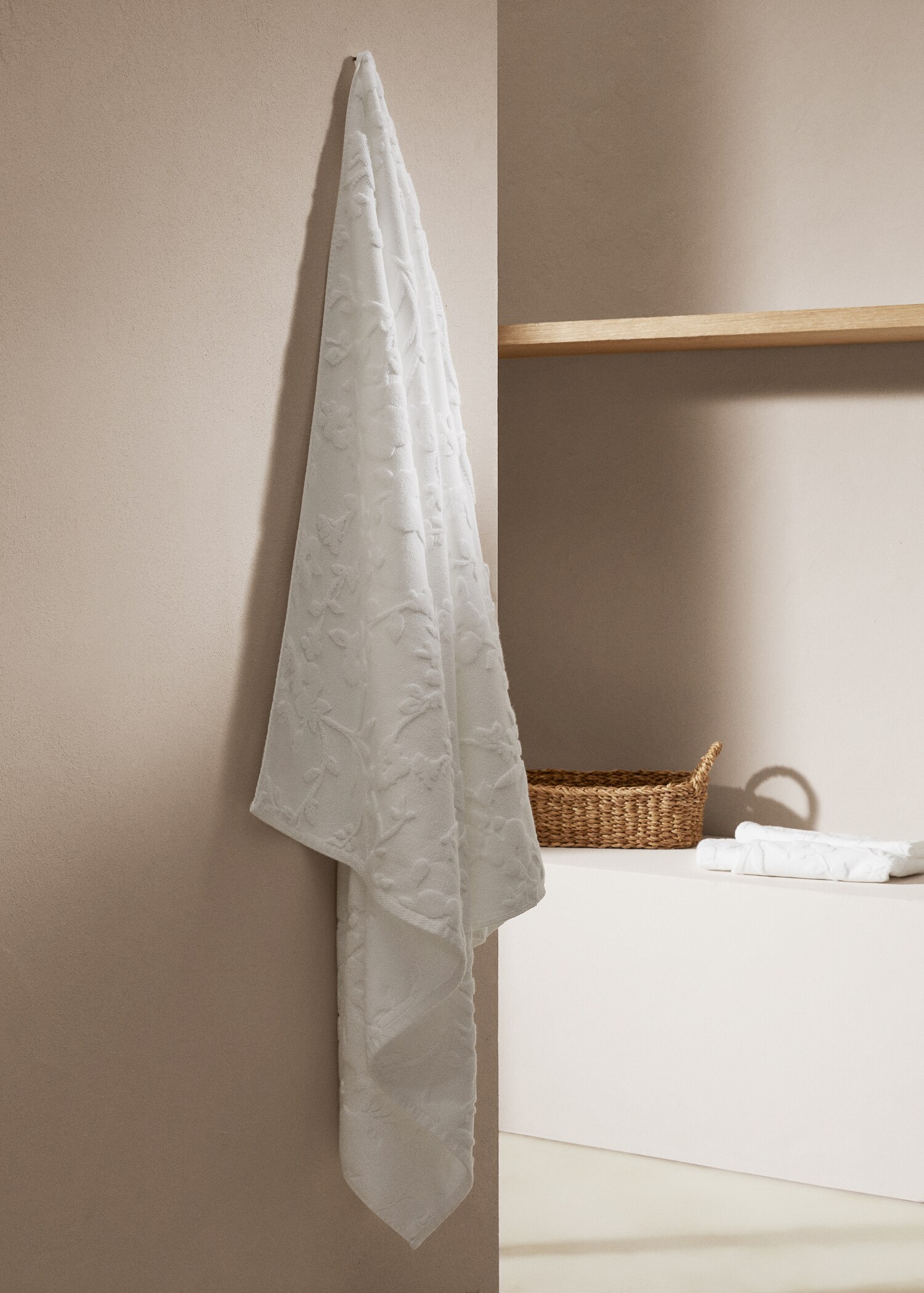 Toalla baño jacquard flor 90x150cm - Plano general