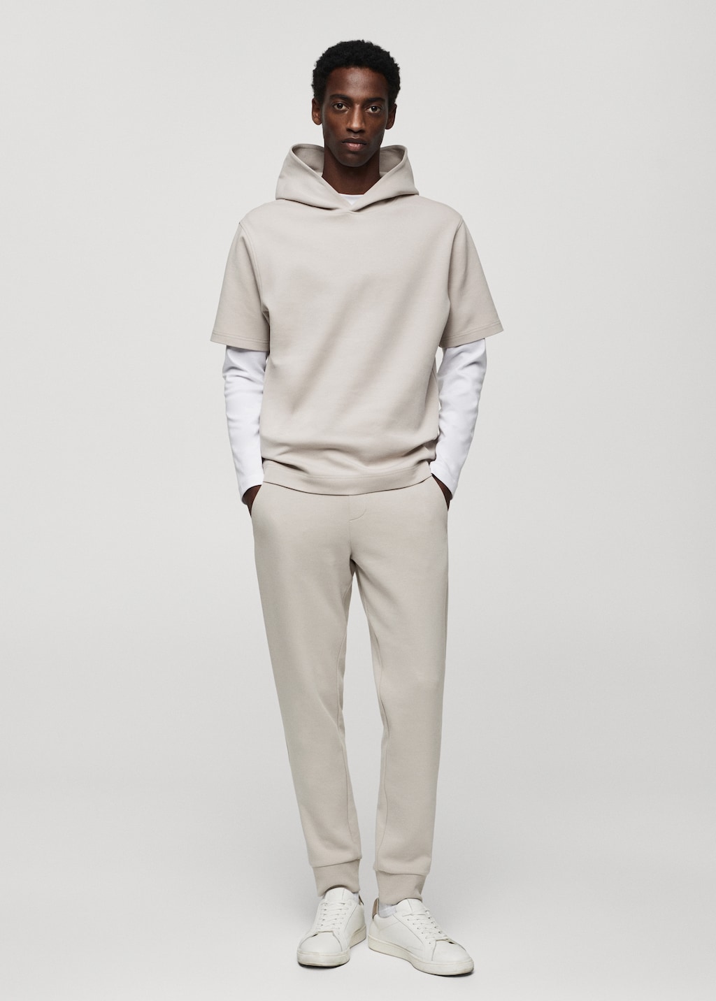 Short sleeved hooded sweatshirt Men MANGO OUTLET Denmark