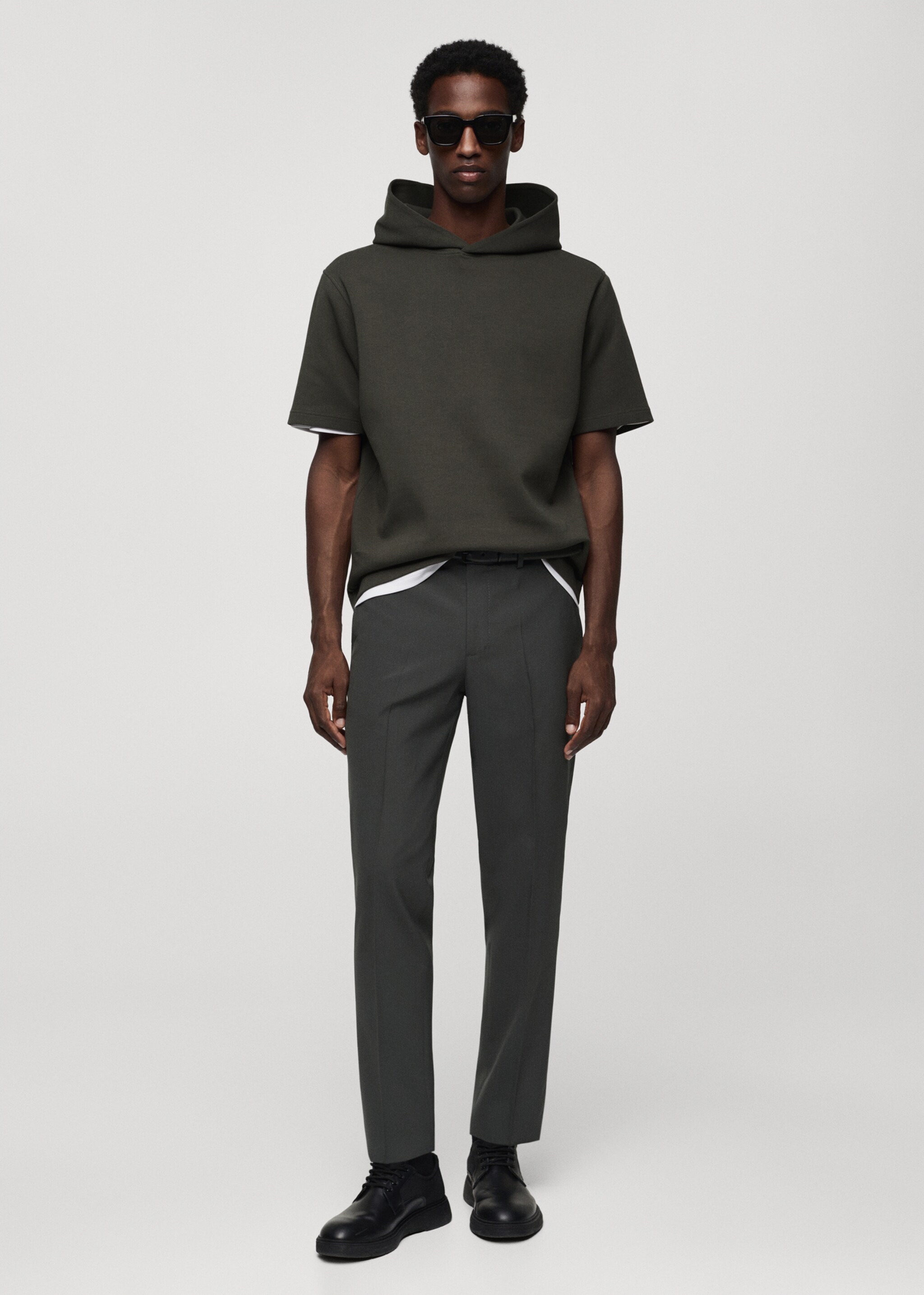 Short-sleeved hooded sweatshirt - General plane
