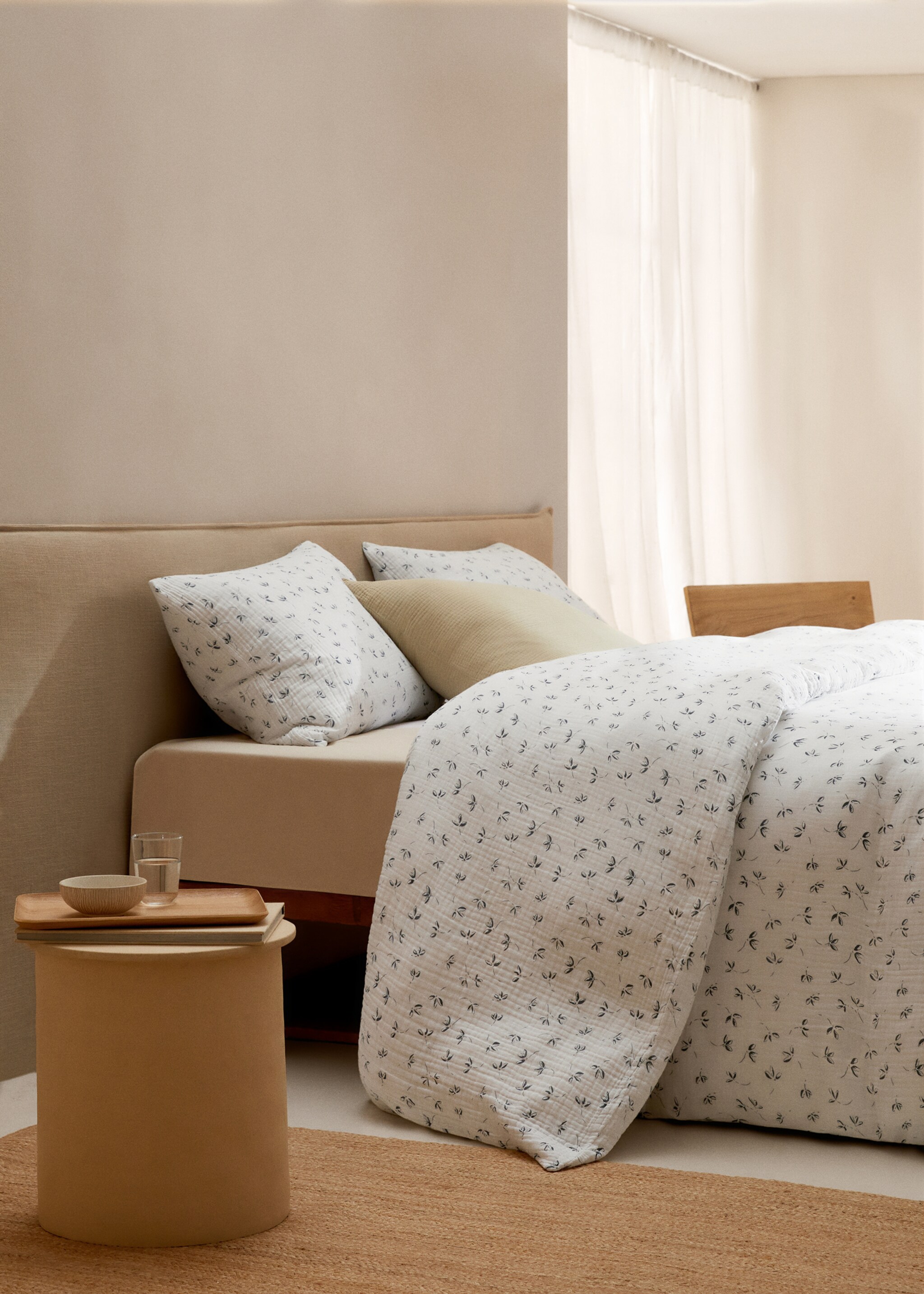 Chiffon-Bettbezug mit Blumenmuster für 90 cm Bett - Allgemeine Ansicht, Weiß. Ref: 67016011-00.