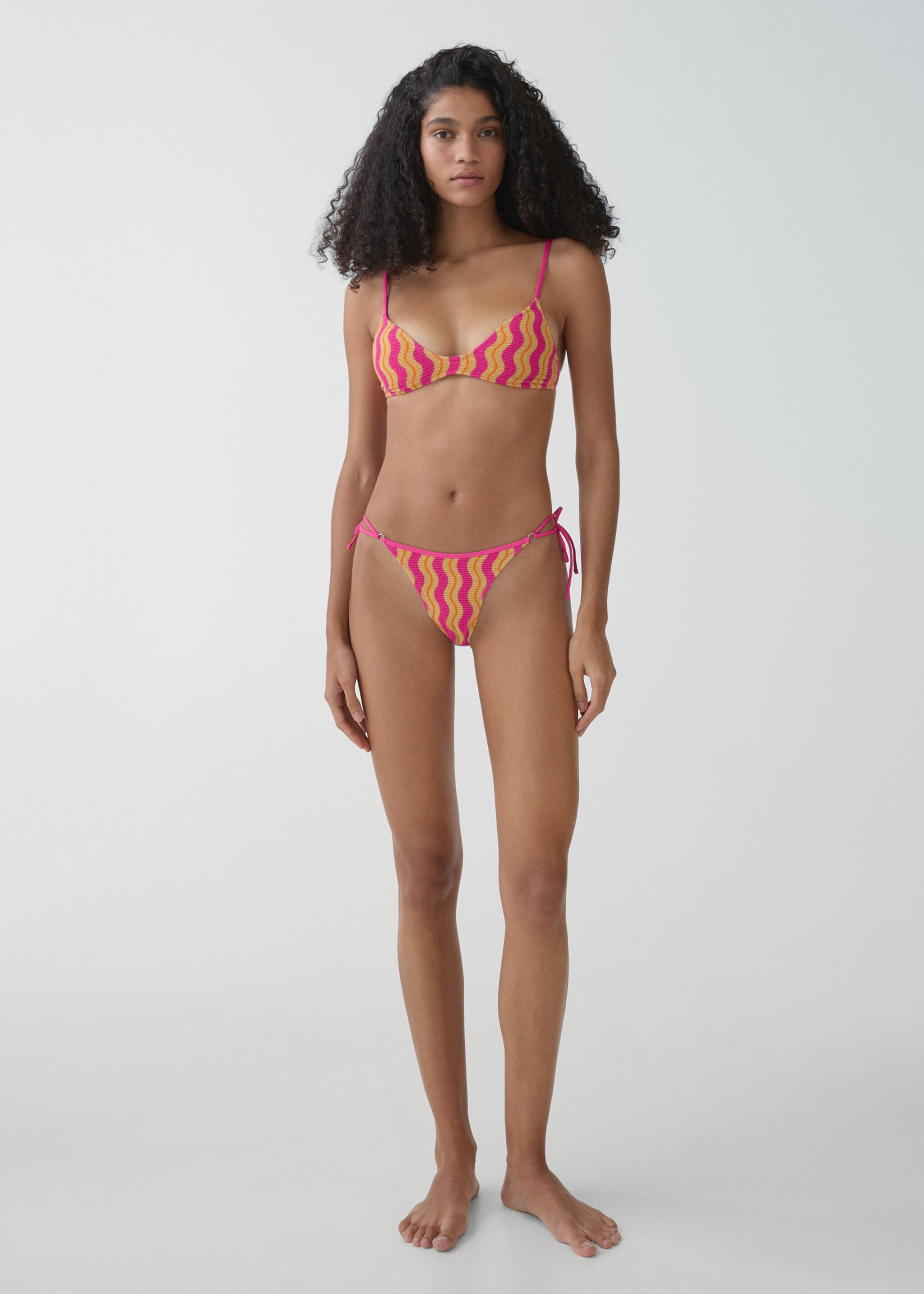 Gemustertes Bikini-Top - Allgemeine Ansicht