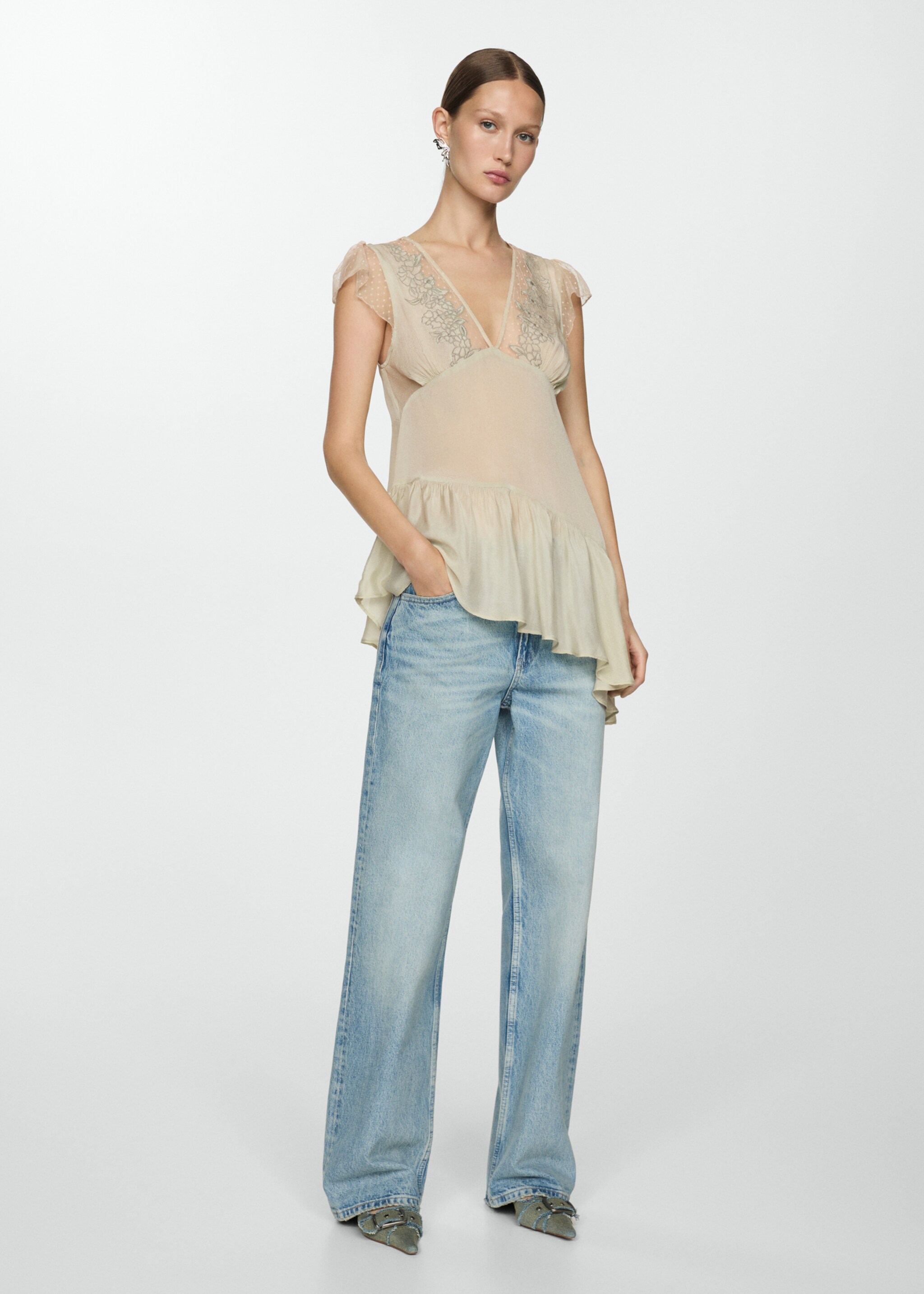 Embroidered asymmetric blouse - General plane