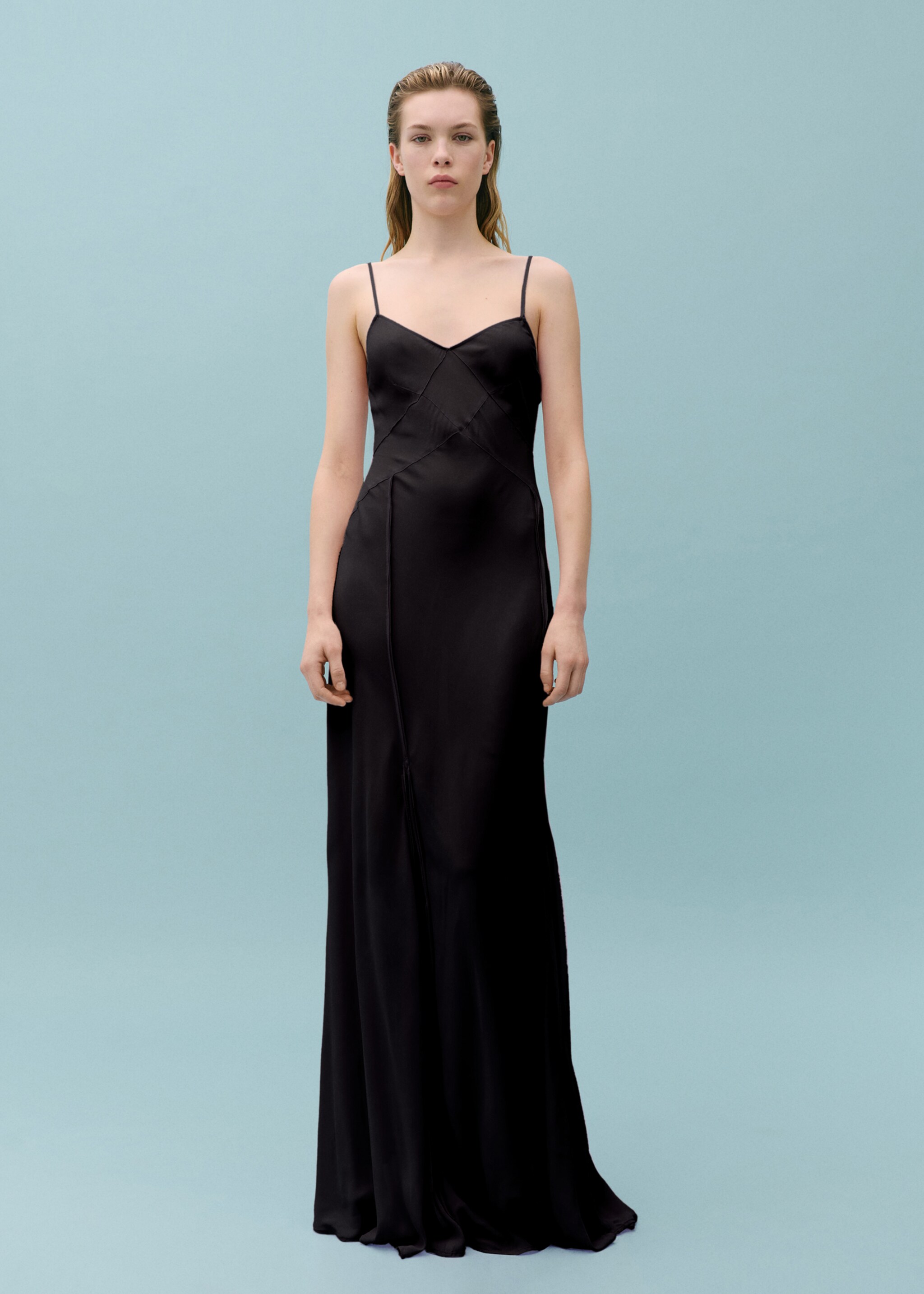Godets dress with decorative stitching - General plane, Black. Ref: 67018658-00.