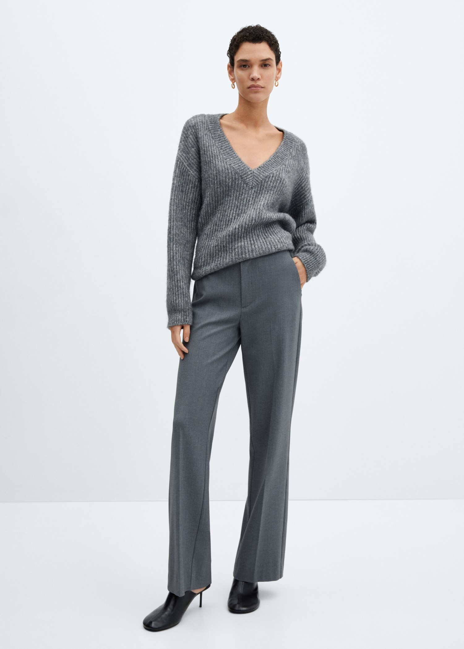 Straight-fit long trousers - General plane