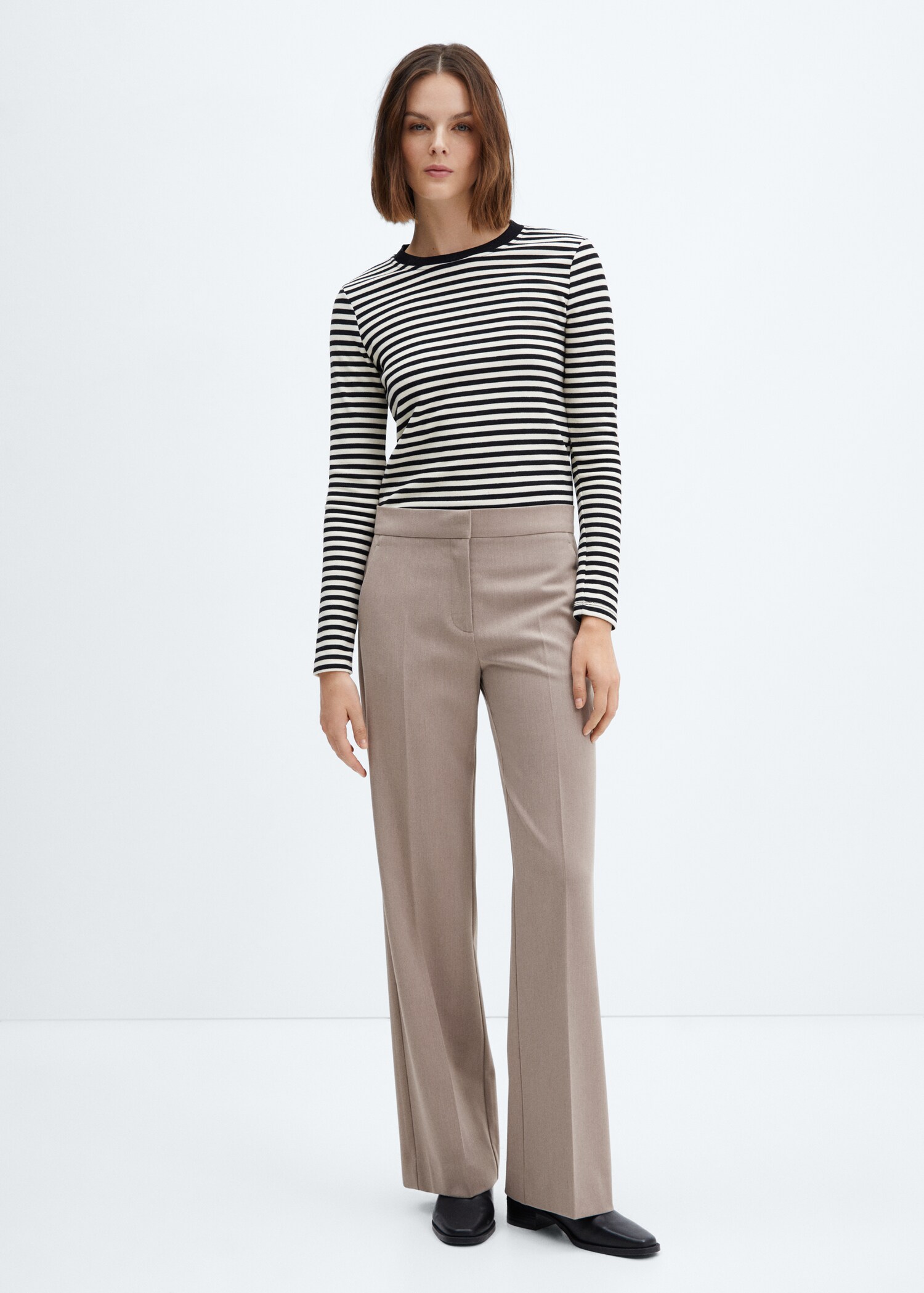Pantalón wideleg tiro medio - Plano general